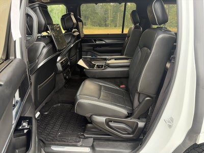 2022 Jeep Grand Wagoneer Series II Obsidian