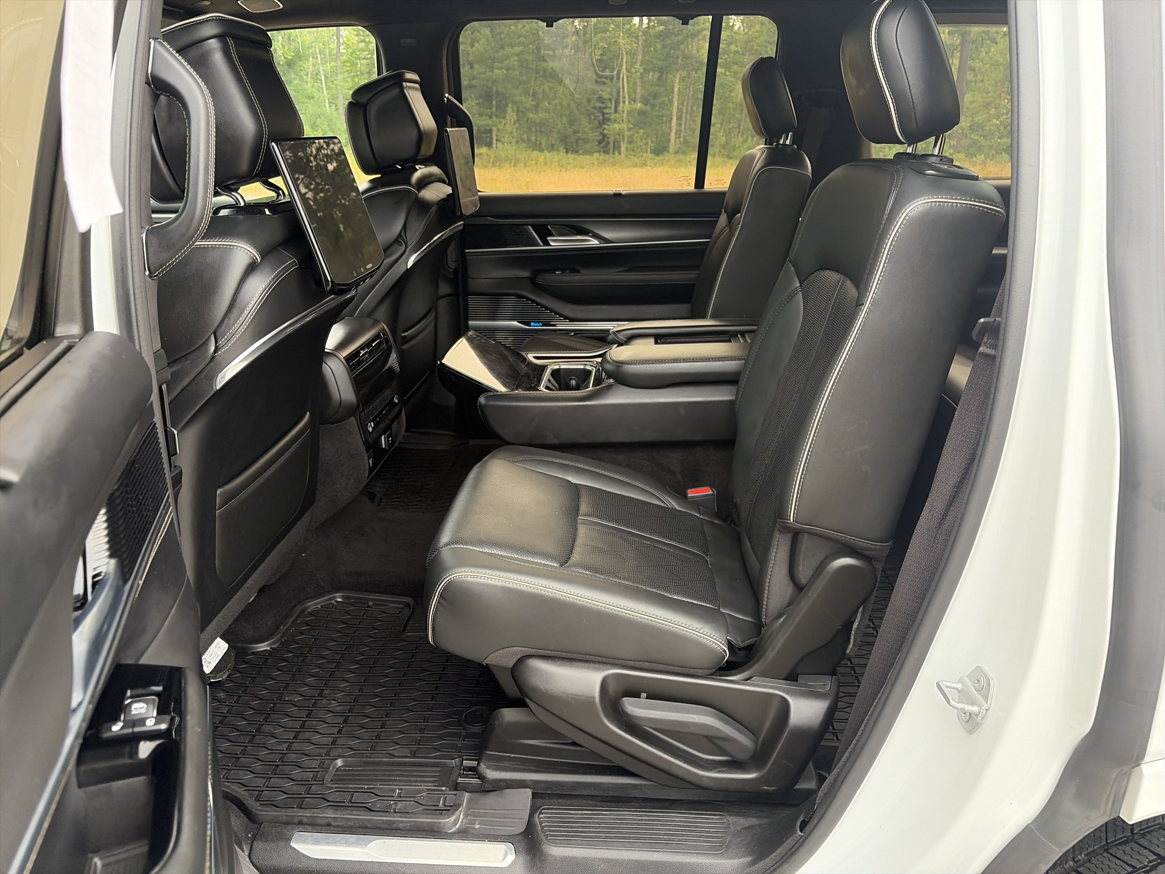 2022 Jeep Grand Wagoneer Series II Obsidian