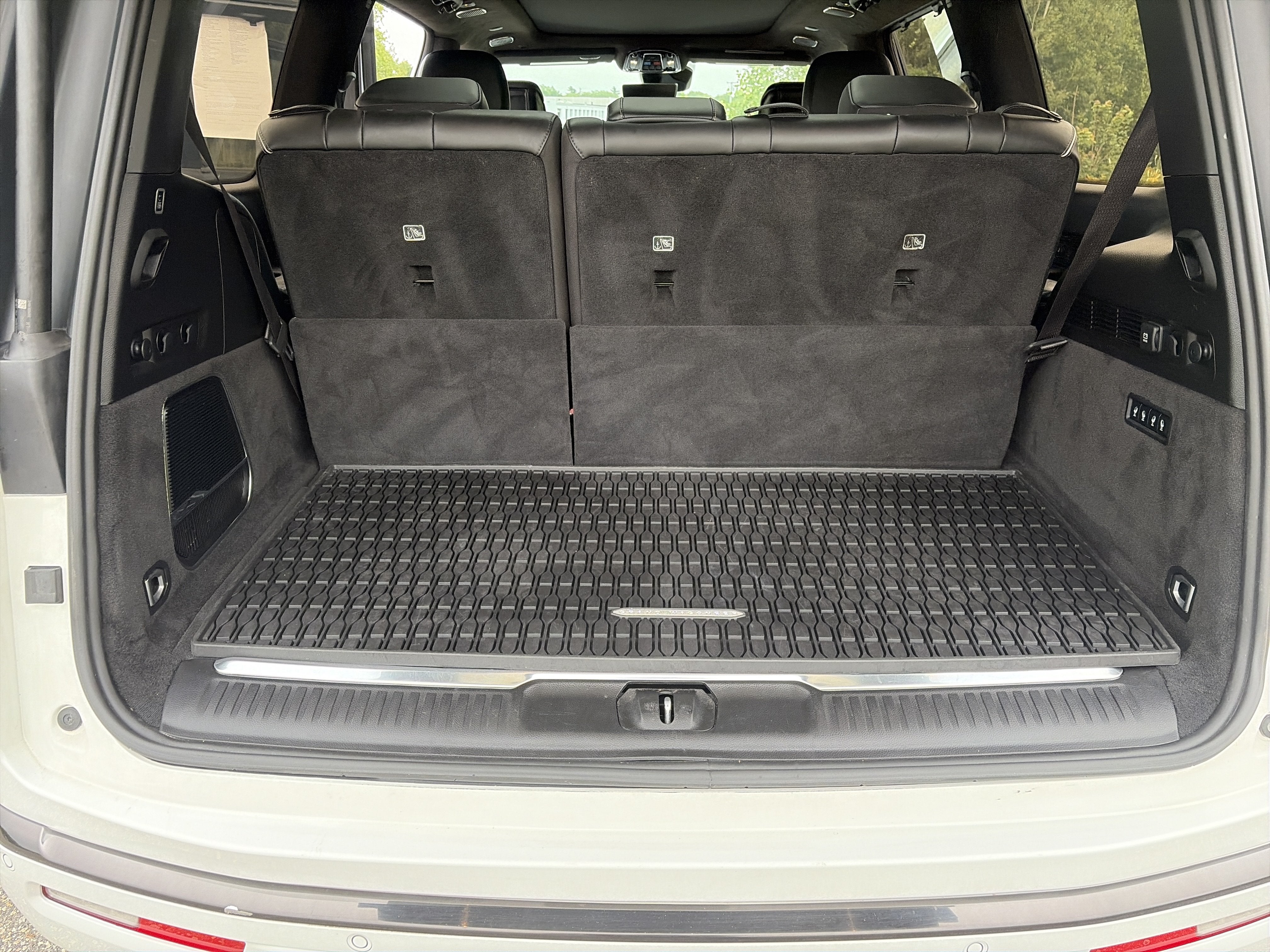 2022 Jeep Grand Wagoneer Series II Obsidian