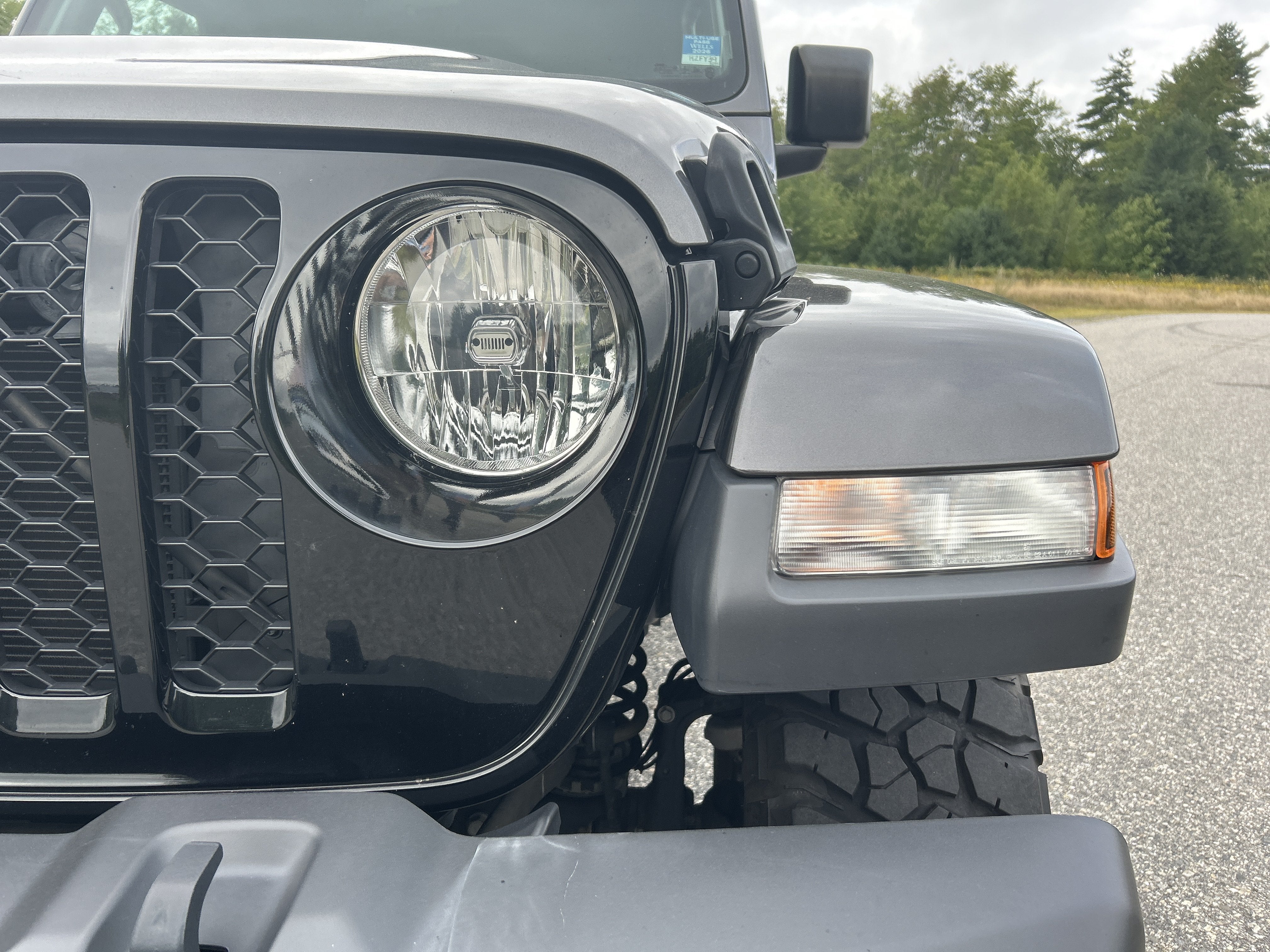 2022 Jeep Gladiator Willys