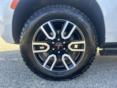 2022 GMC Yukon AT4