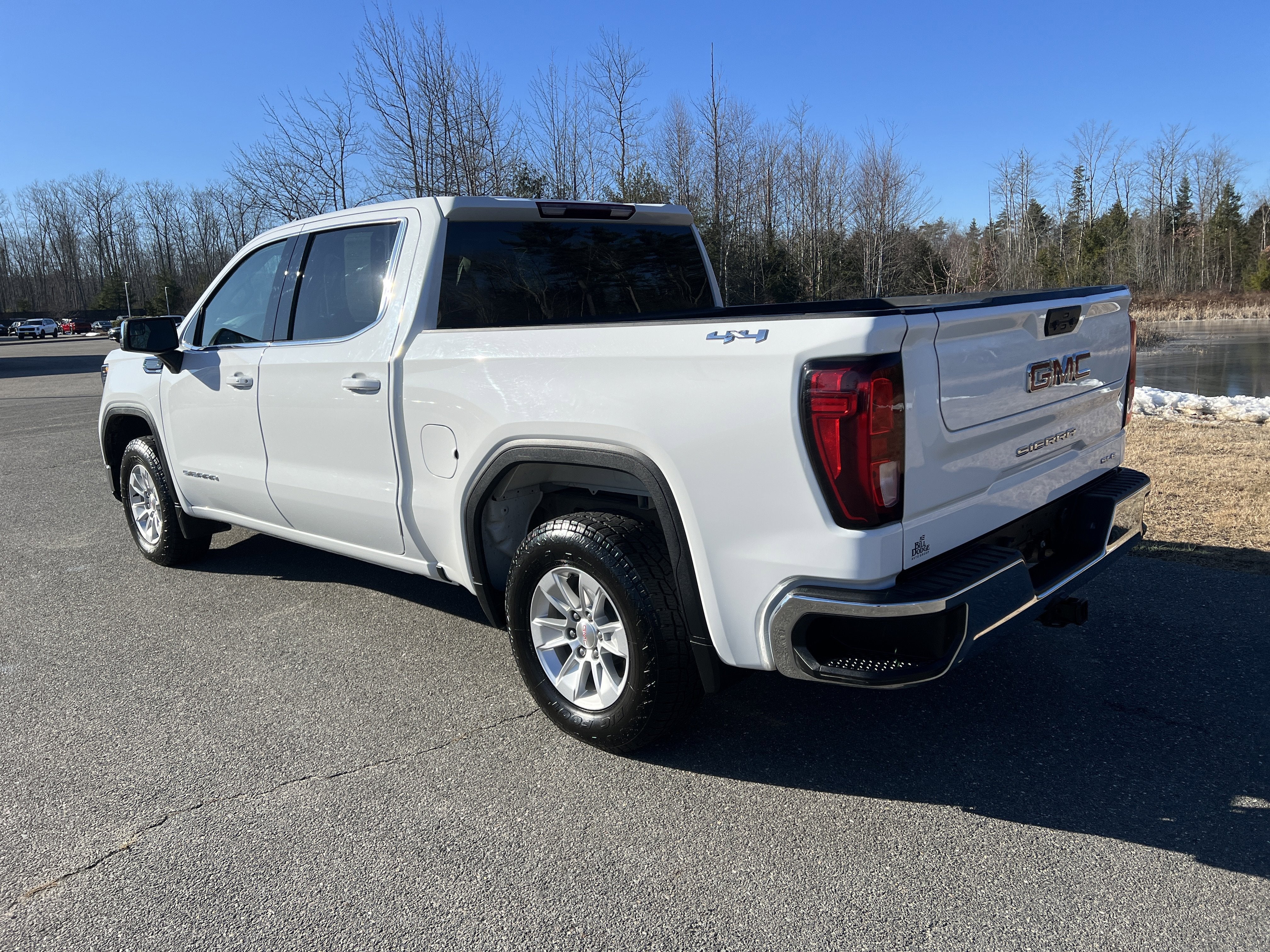 2024 GMC Sierra 1500 SLE