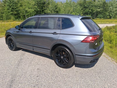 2022 Volkswagen Tiguan SE R-Line Black