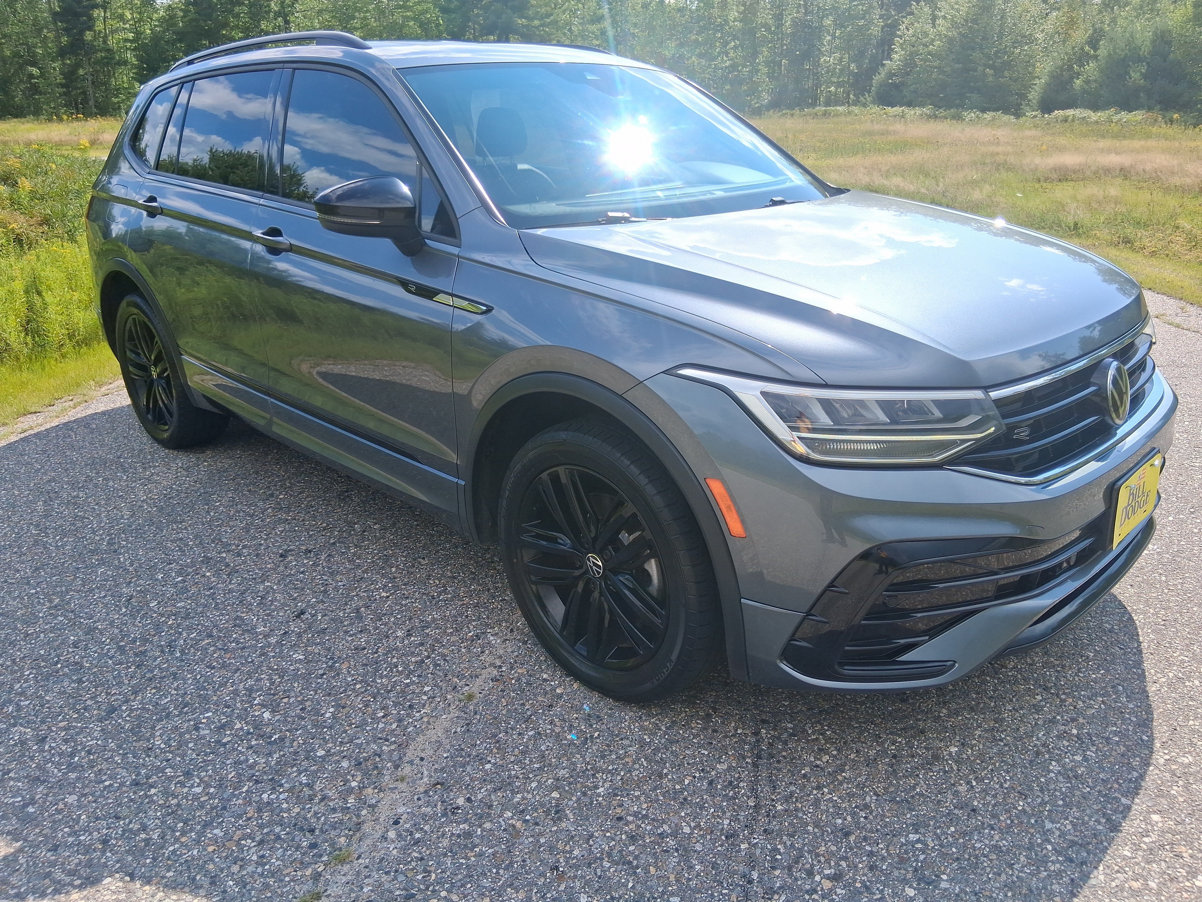 2022 Volkswagen Tiguan SE R-Line Black