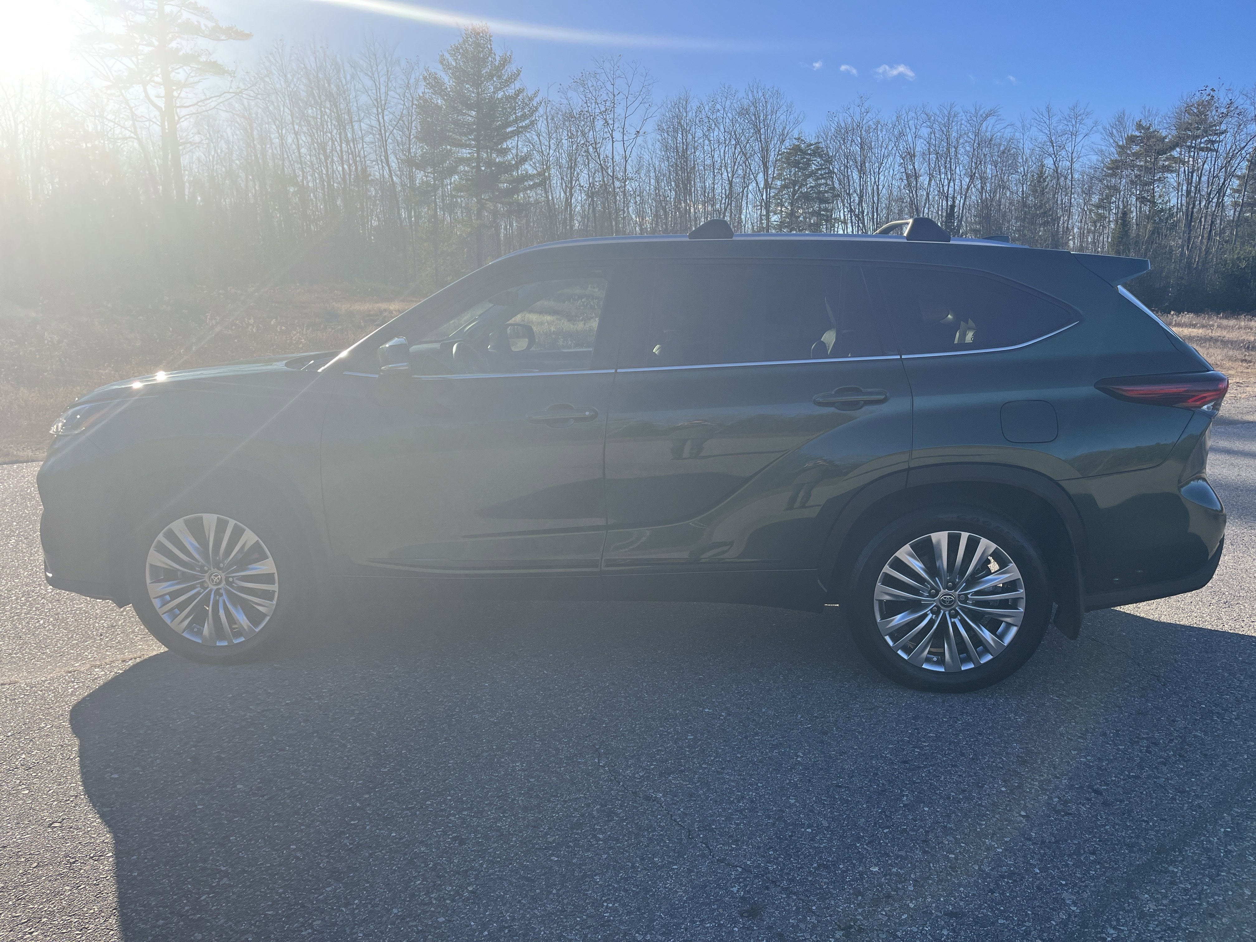 2024 Toyota Highlander LE