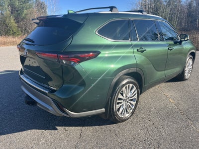 2024 Toyota Highlander LE