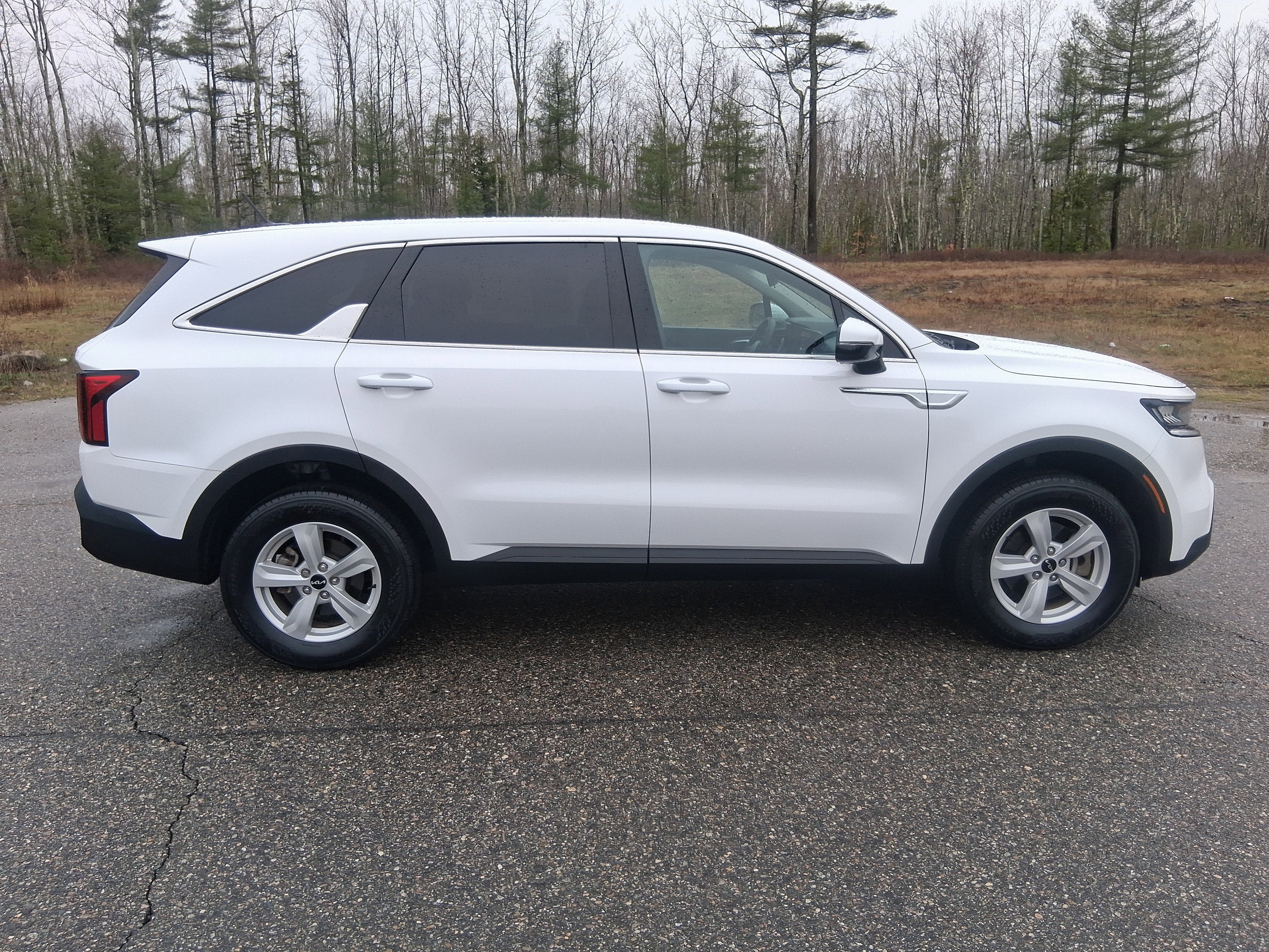 2023 Kia Sorento LX