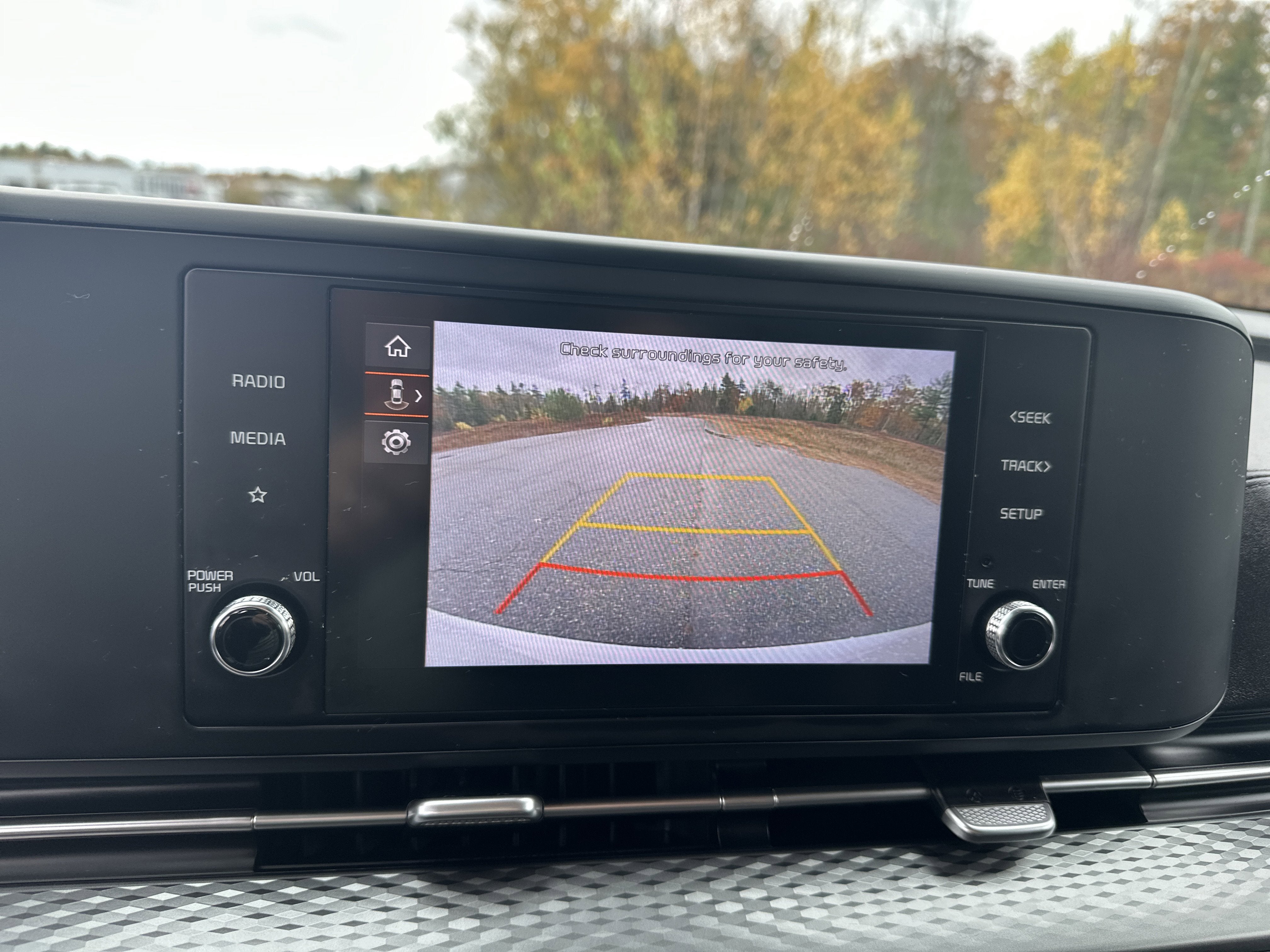 2023 Kia Carnival LX