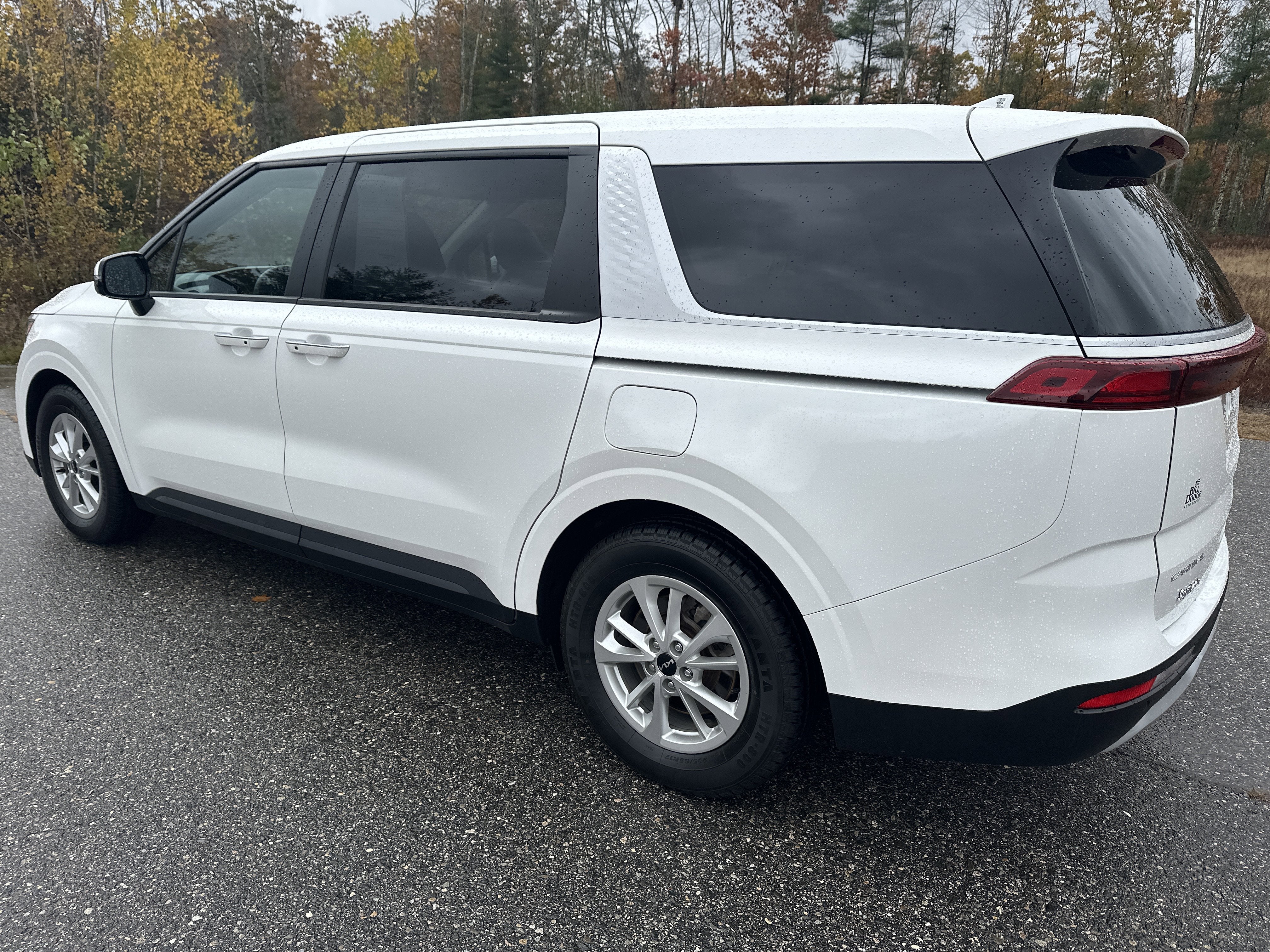 2023 Kia Carnival LX