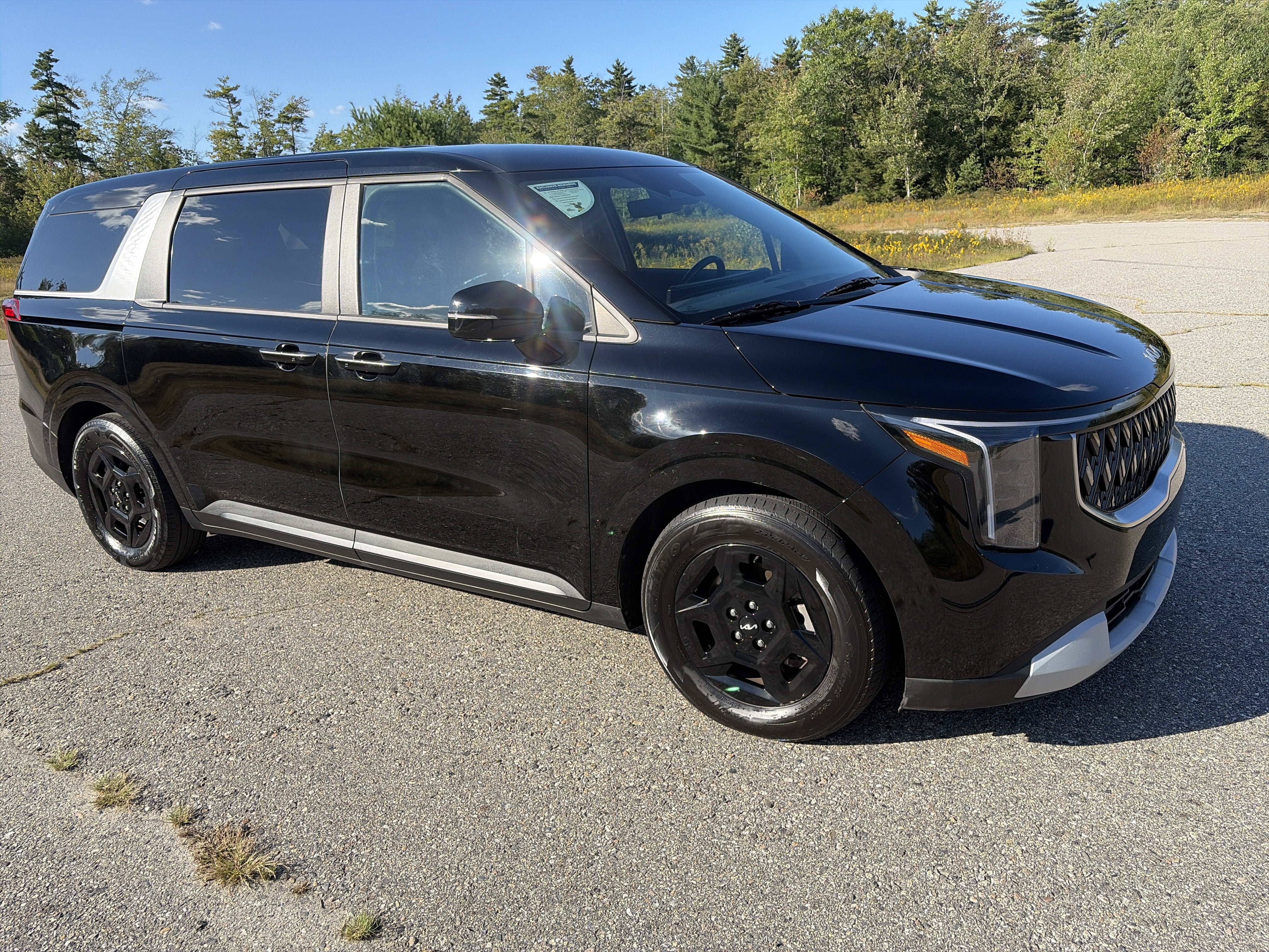 2025 Kia Carnival LXS