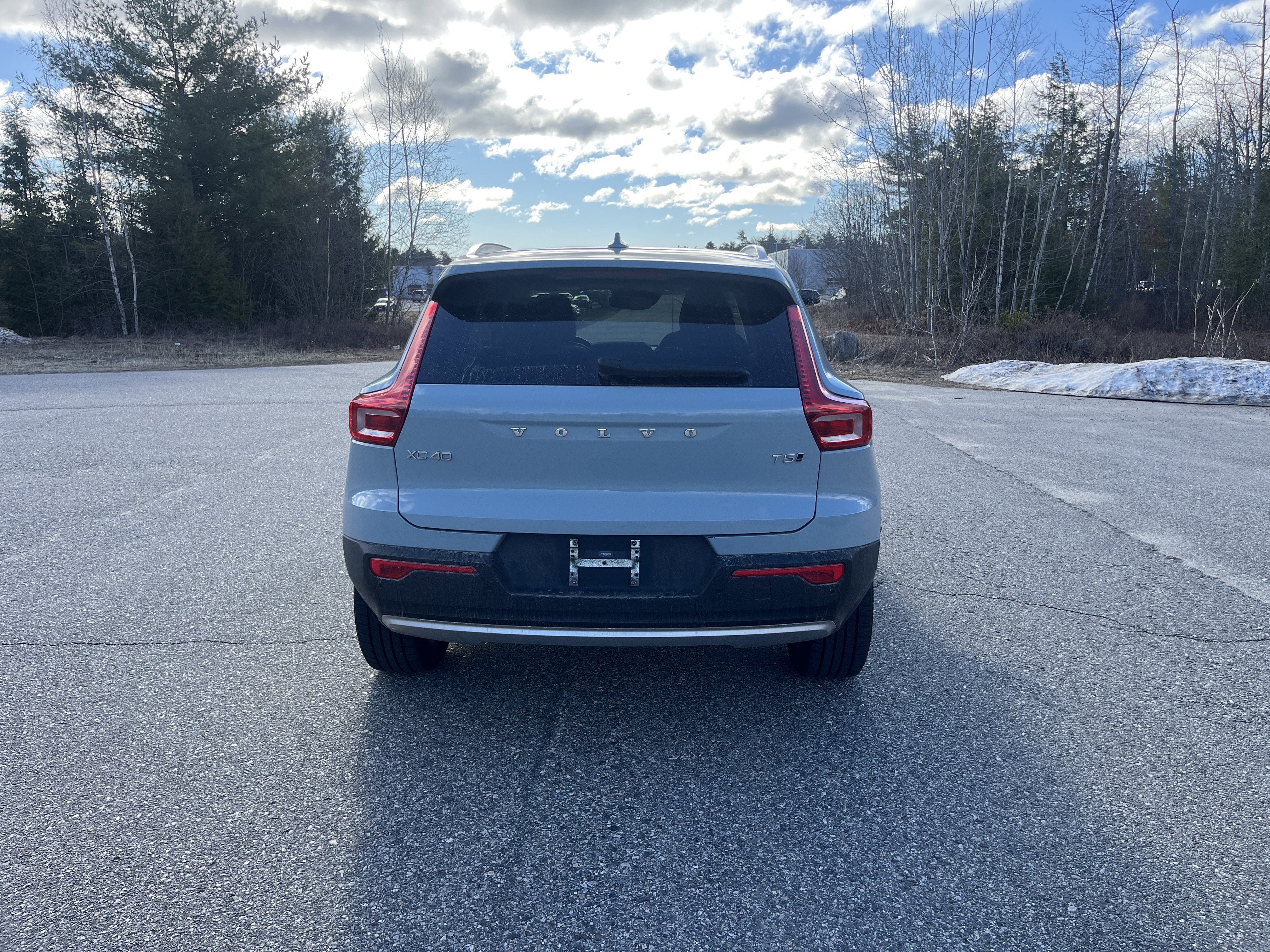 2019 Volvo XC40 Momentum