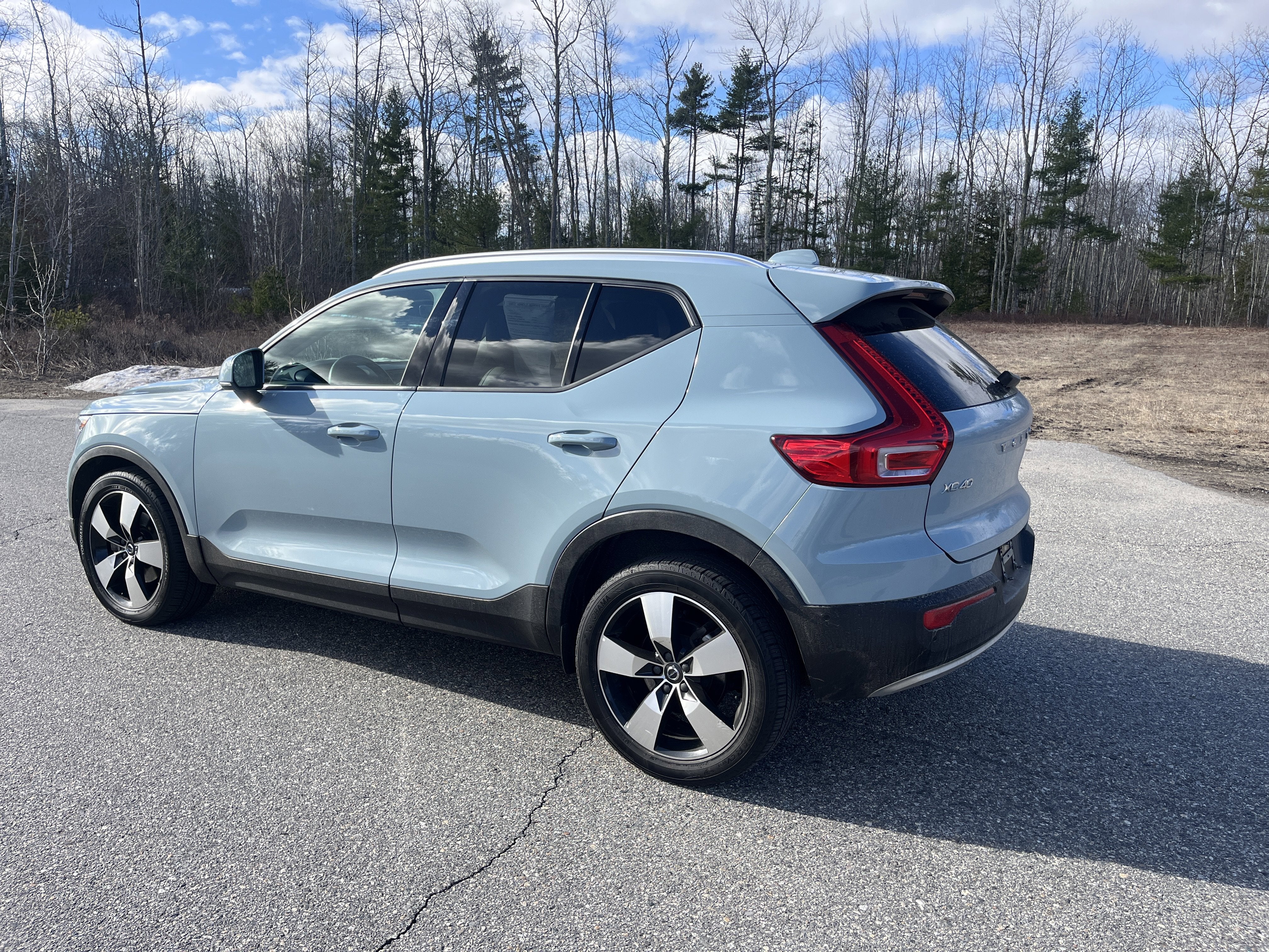 2019 Volvo XC40 Momentum