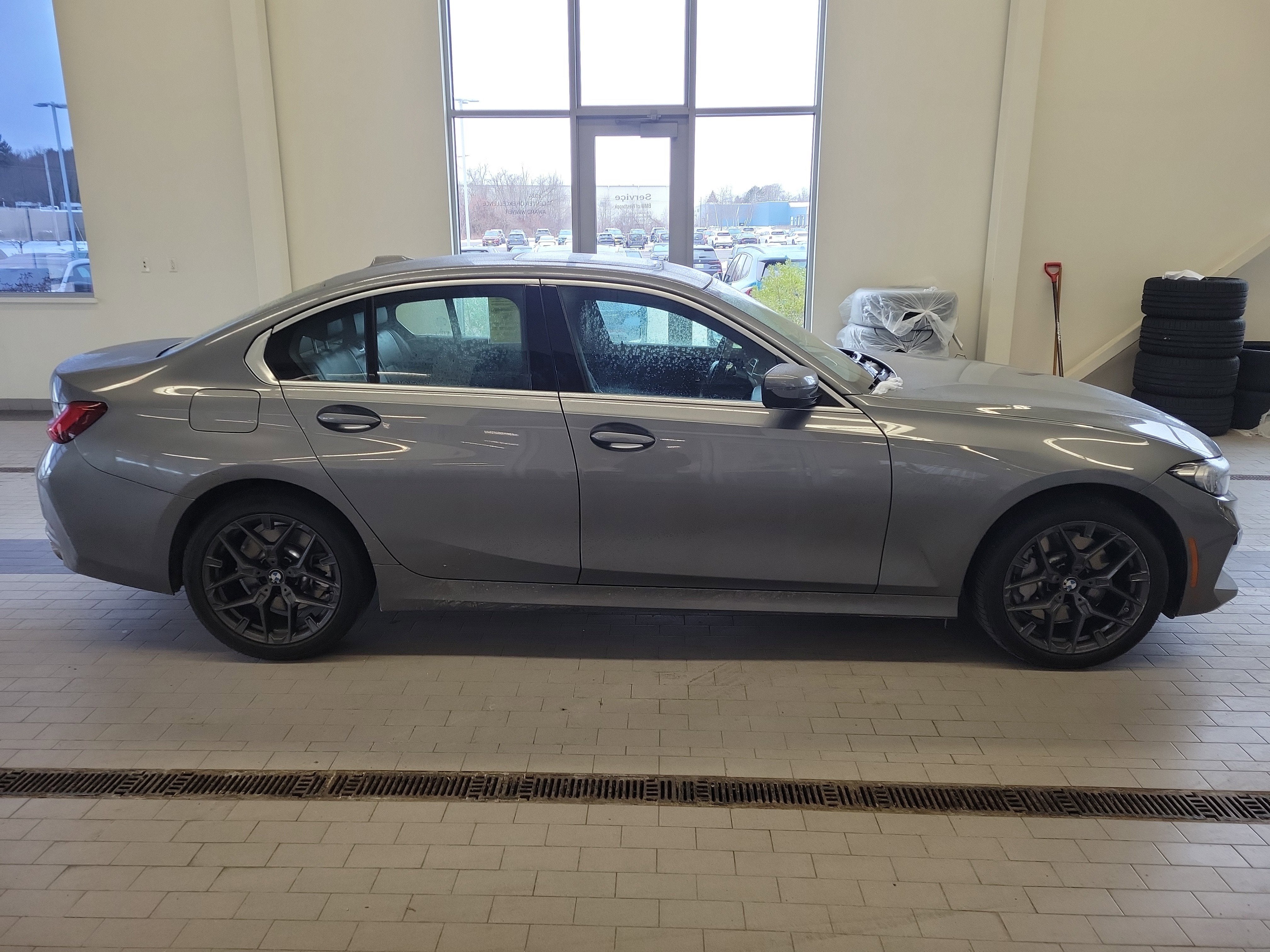 2025 BMW 3 Series 330i xDrive