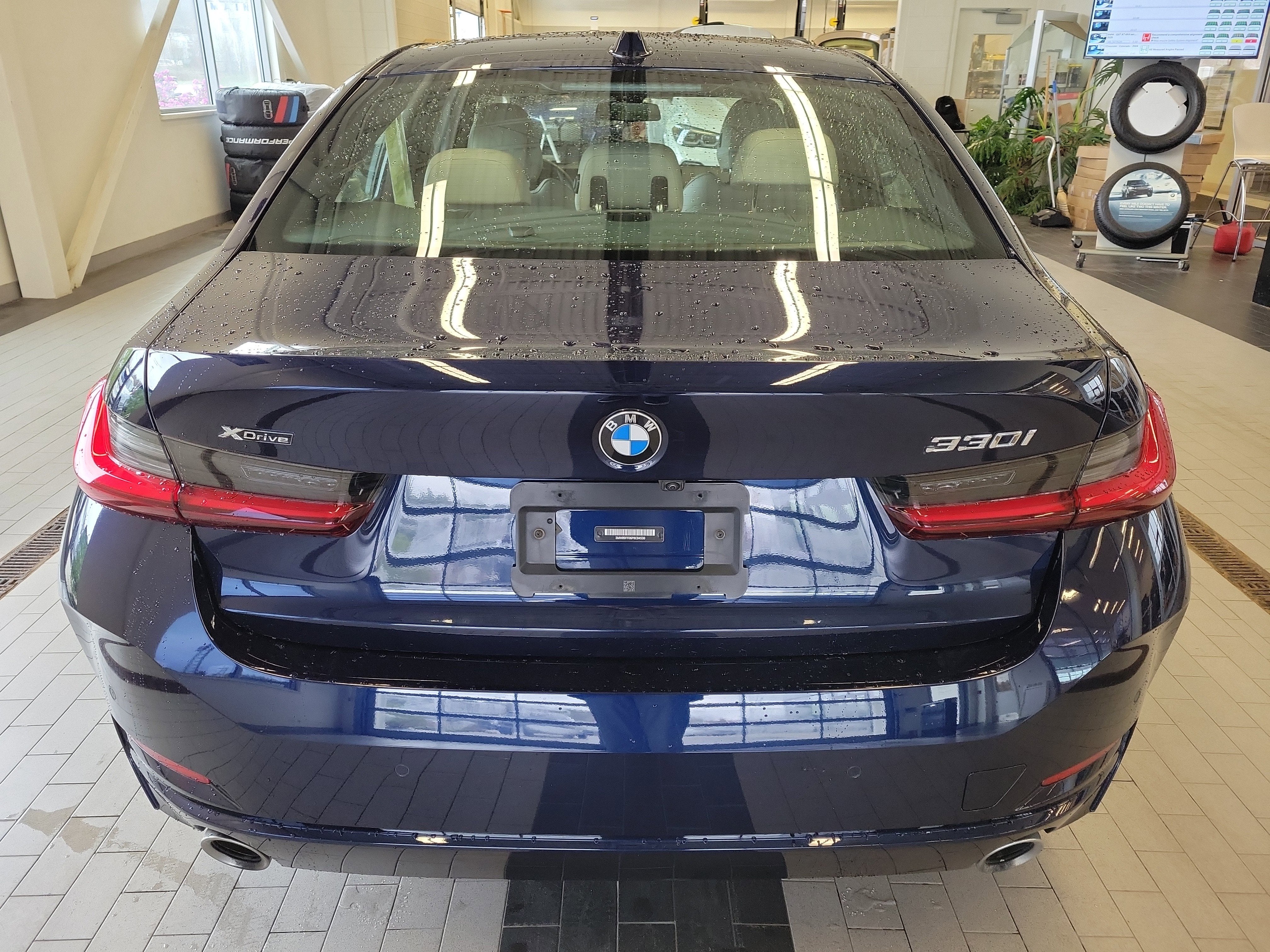 2023 BMW 3 Series 330i xDrive