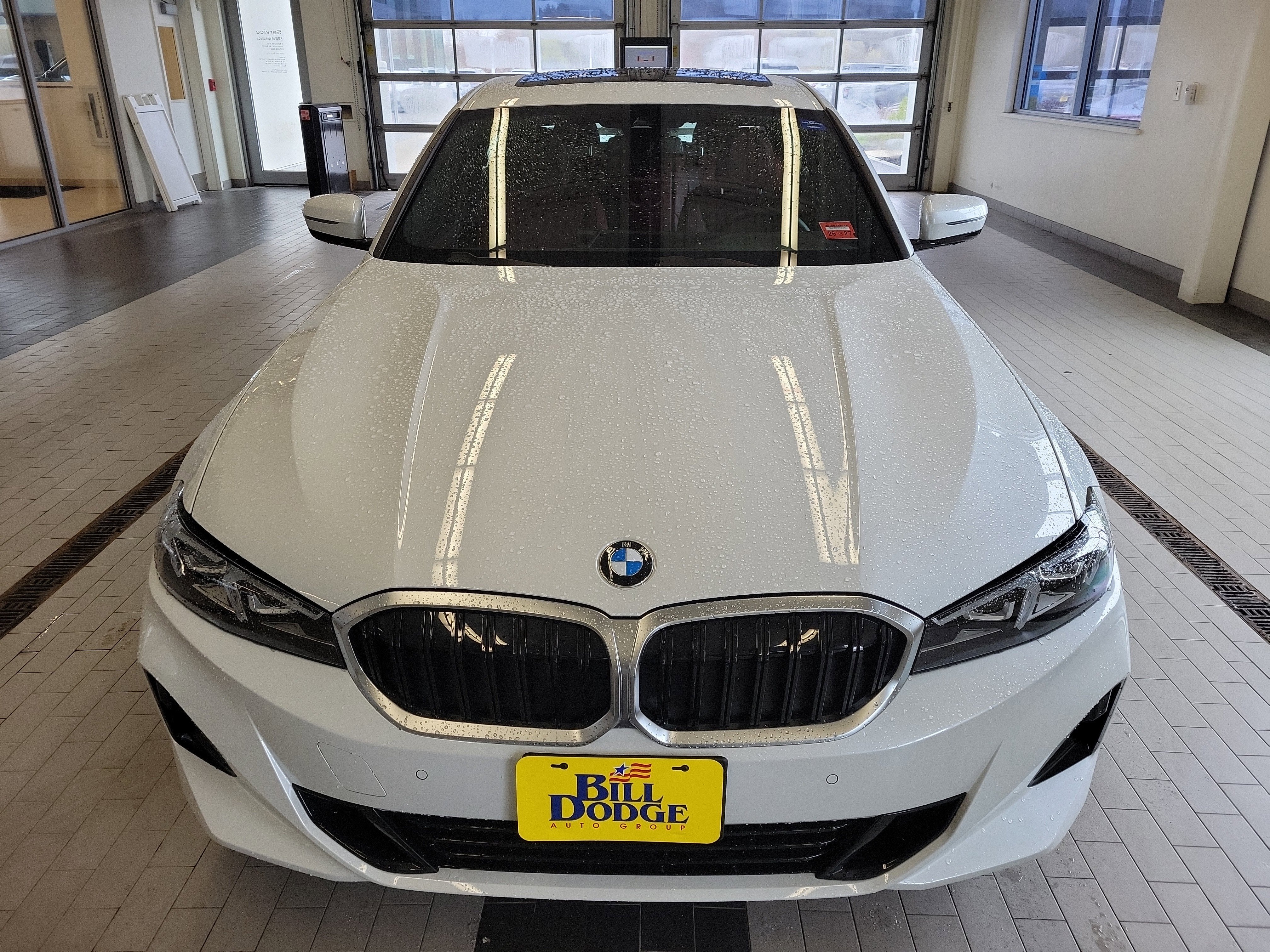 2024 BMW 3 Series 330i xDrive
