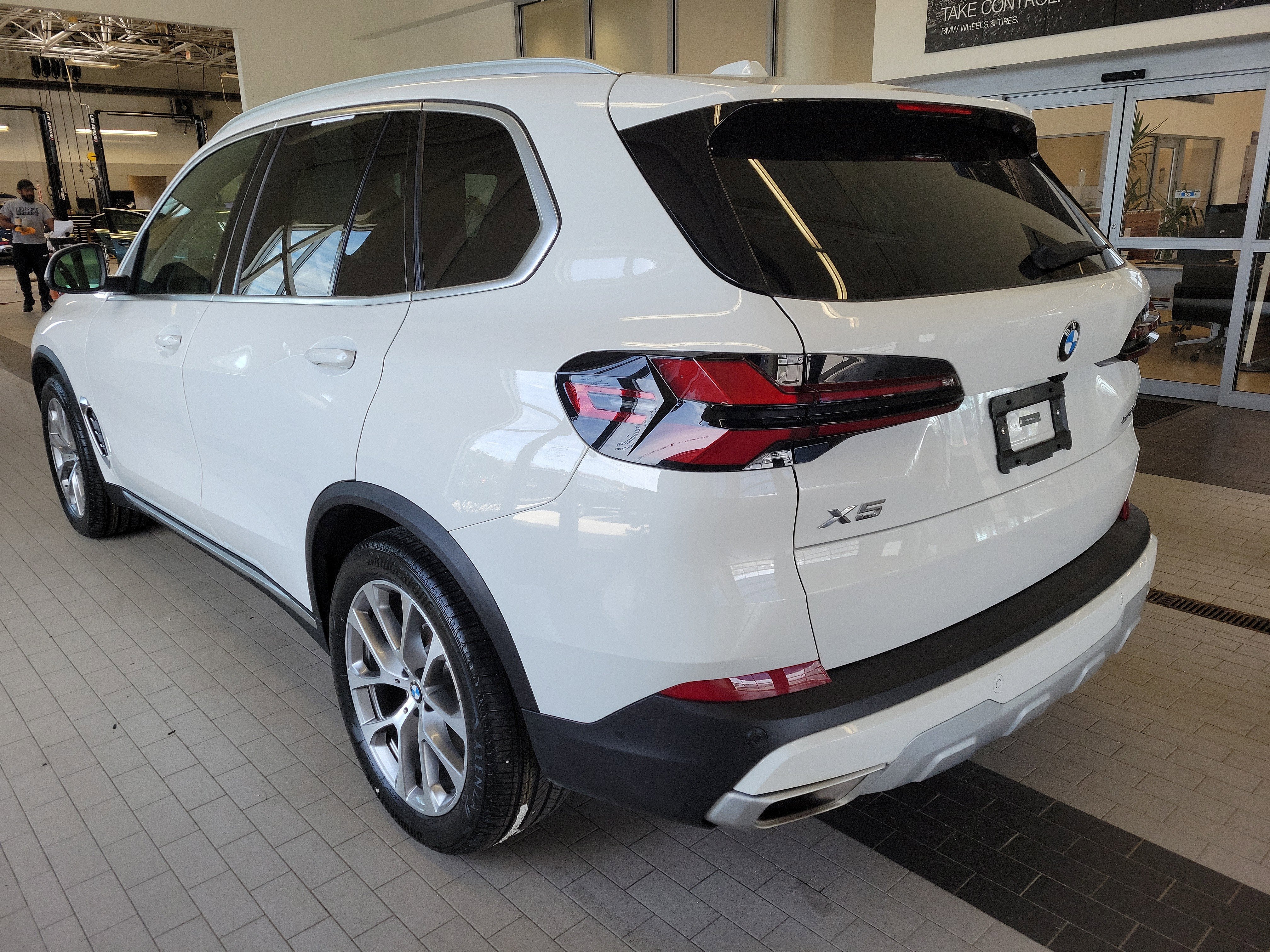 2025 BMW X5 xDrive40i
