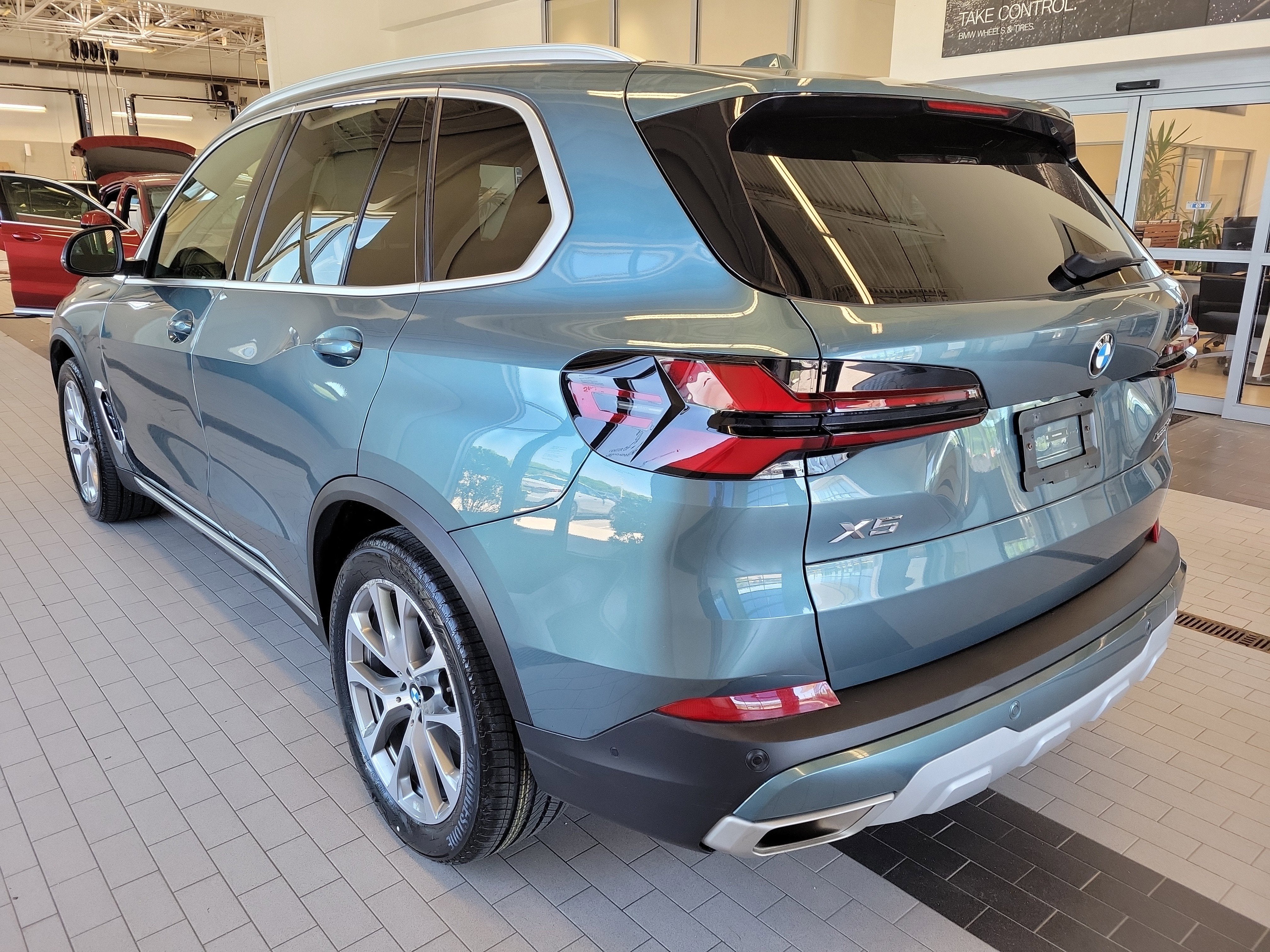 2025 BMW X5 xDrive40i