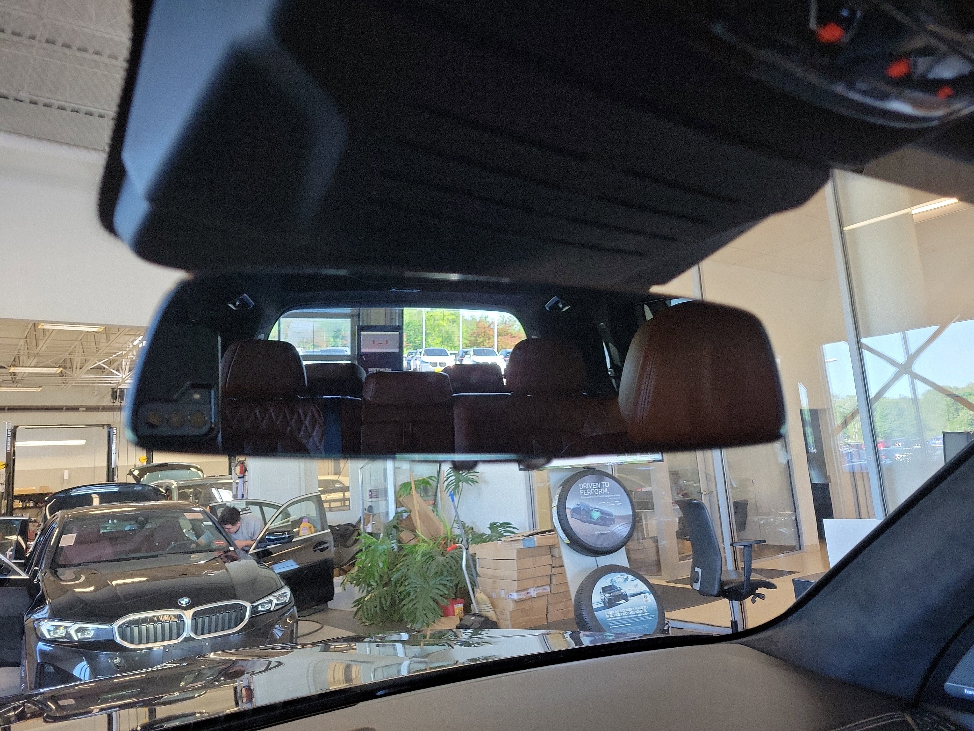 2025 BMW X7 M60i