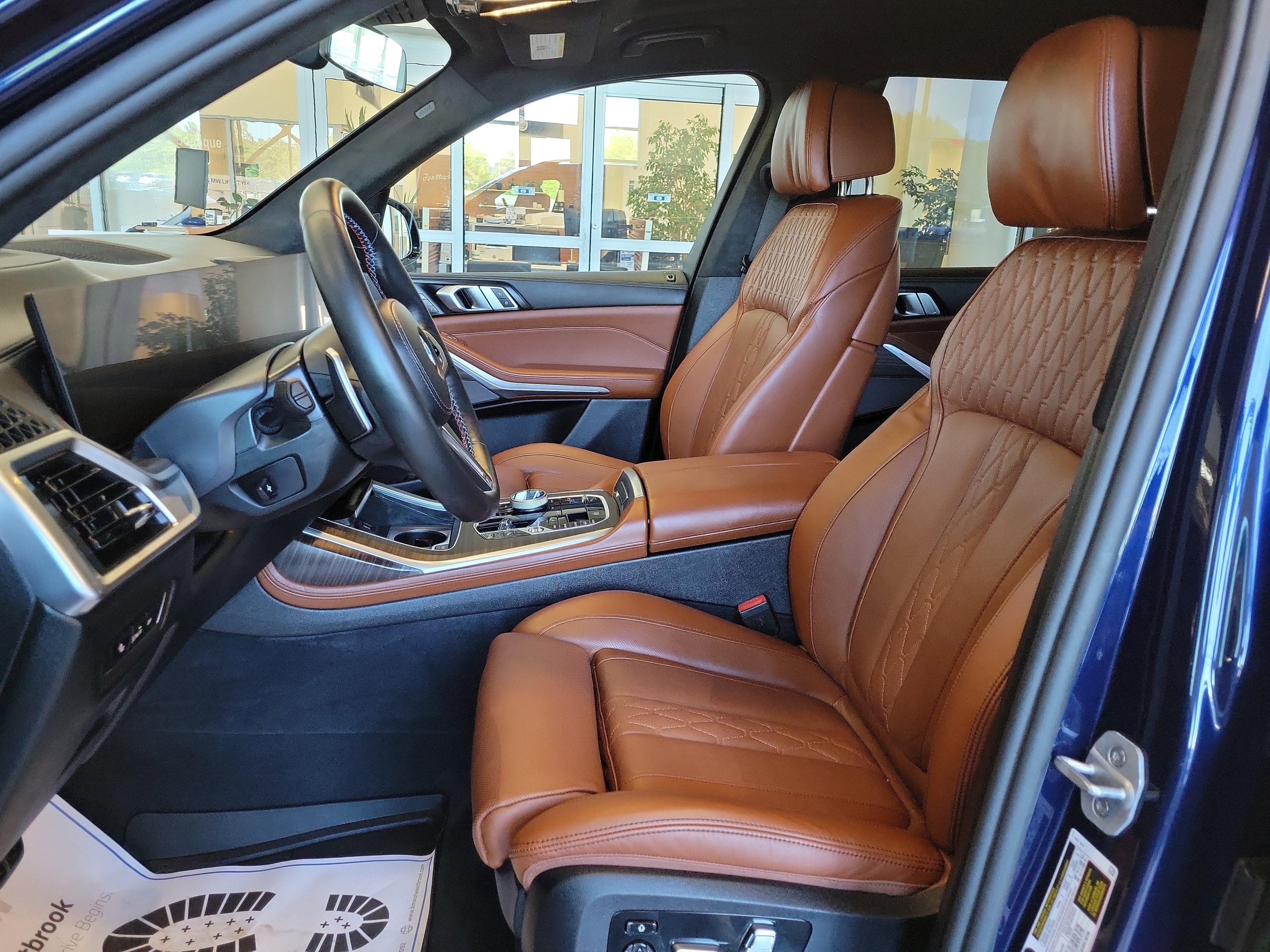 2025 BMW X7 M60i