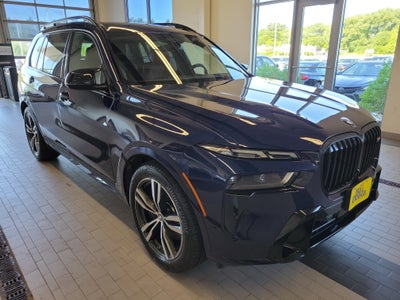 2025 BMW X7 M60i
