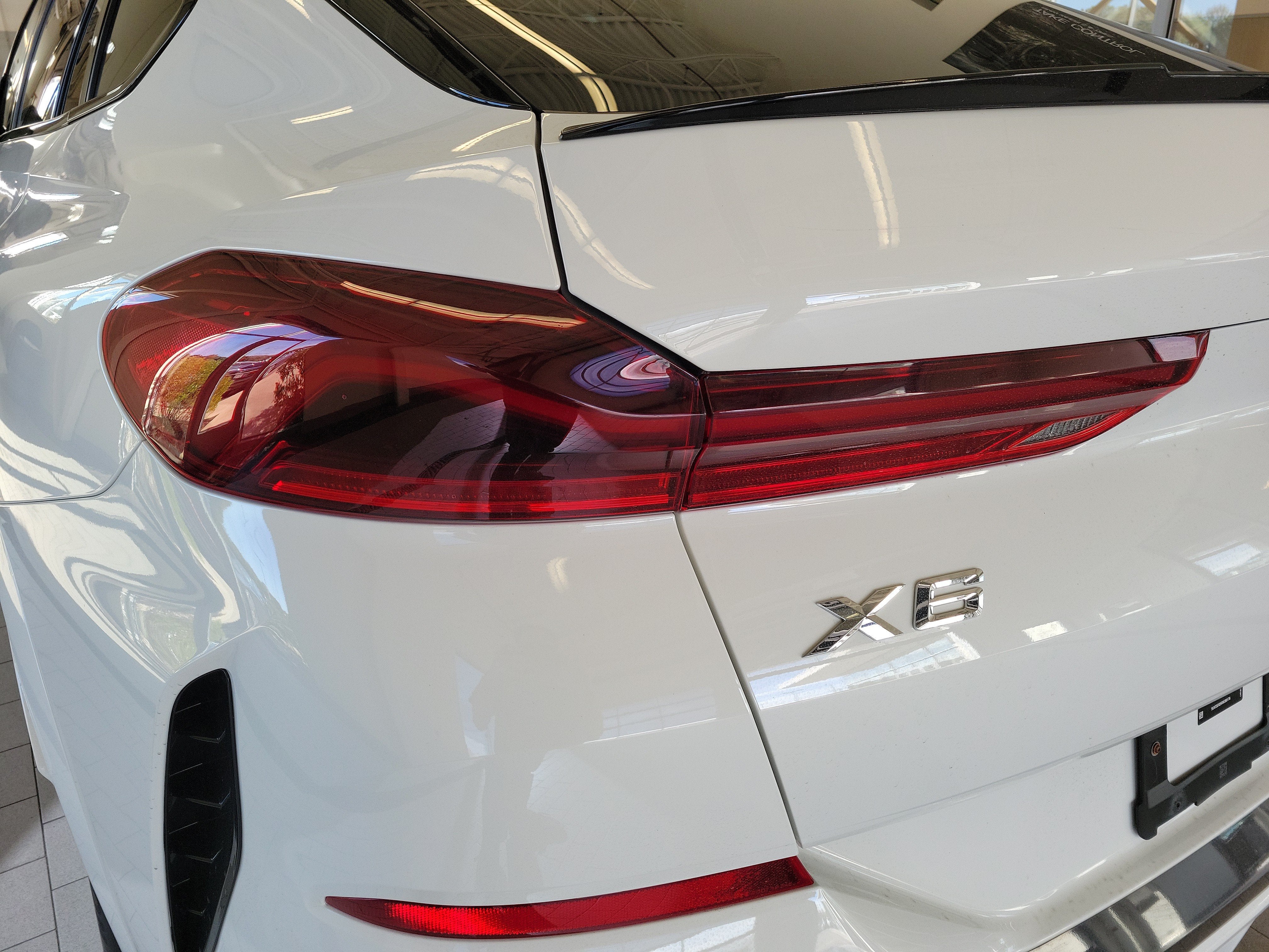 2024 BMW X6 xDrive40i
