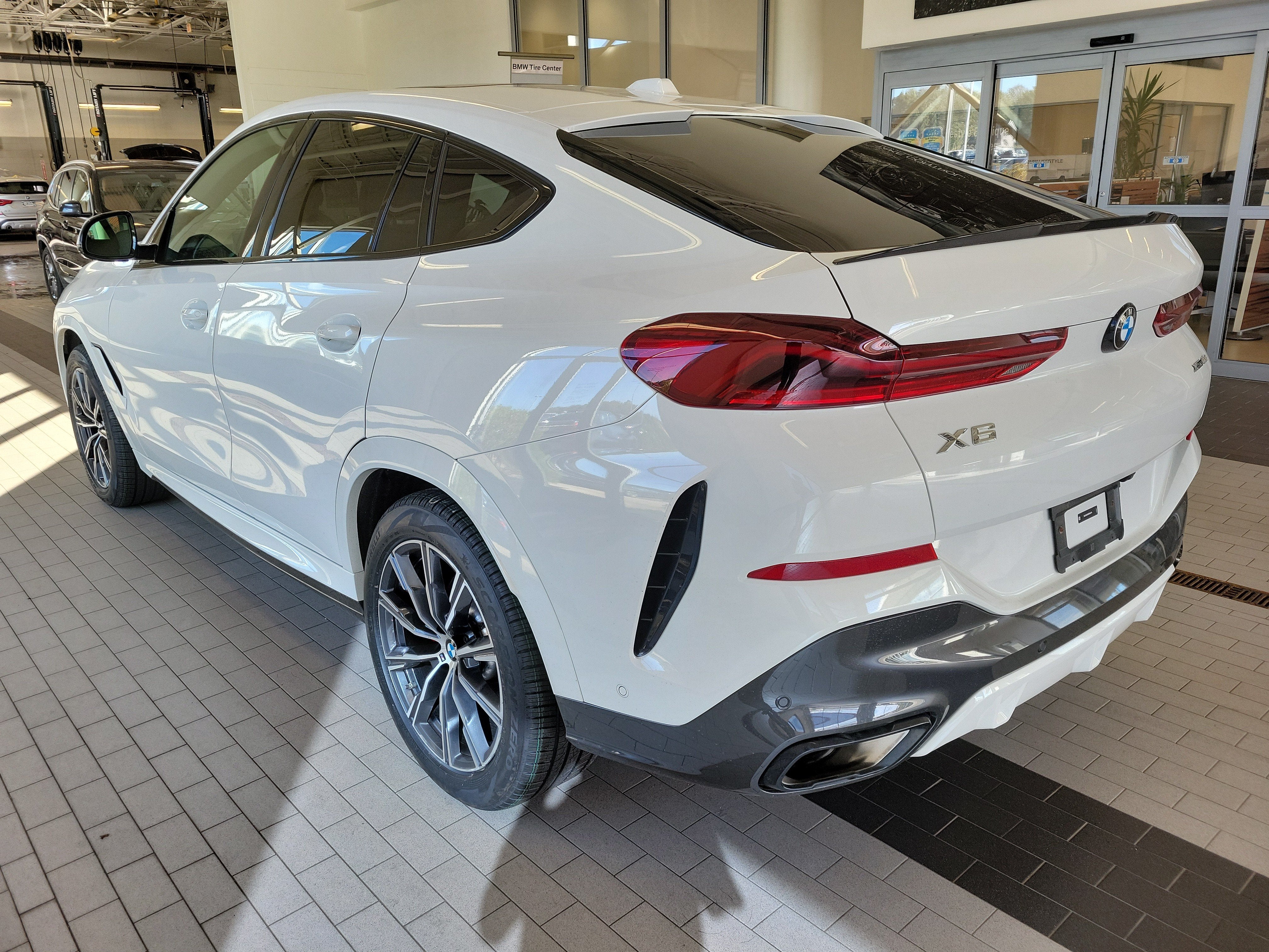 2024 BMW X6 xDrive40i