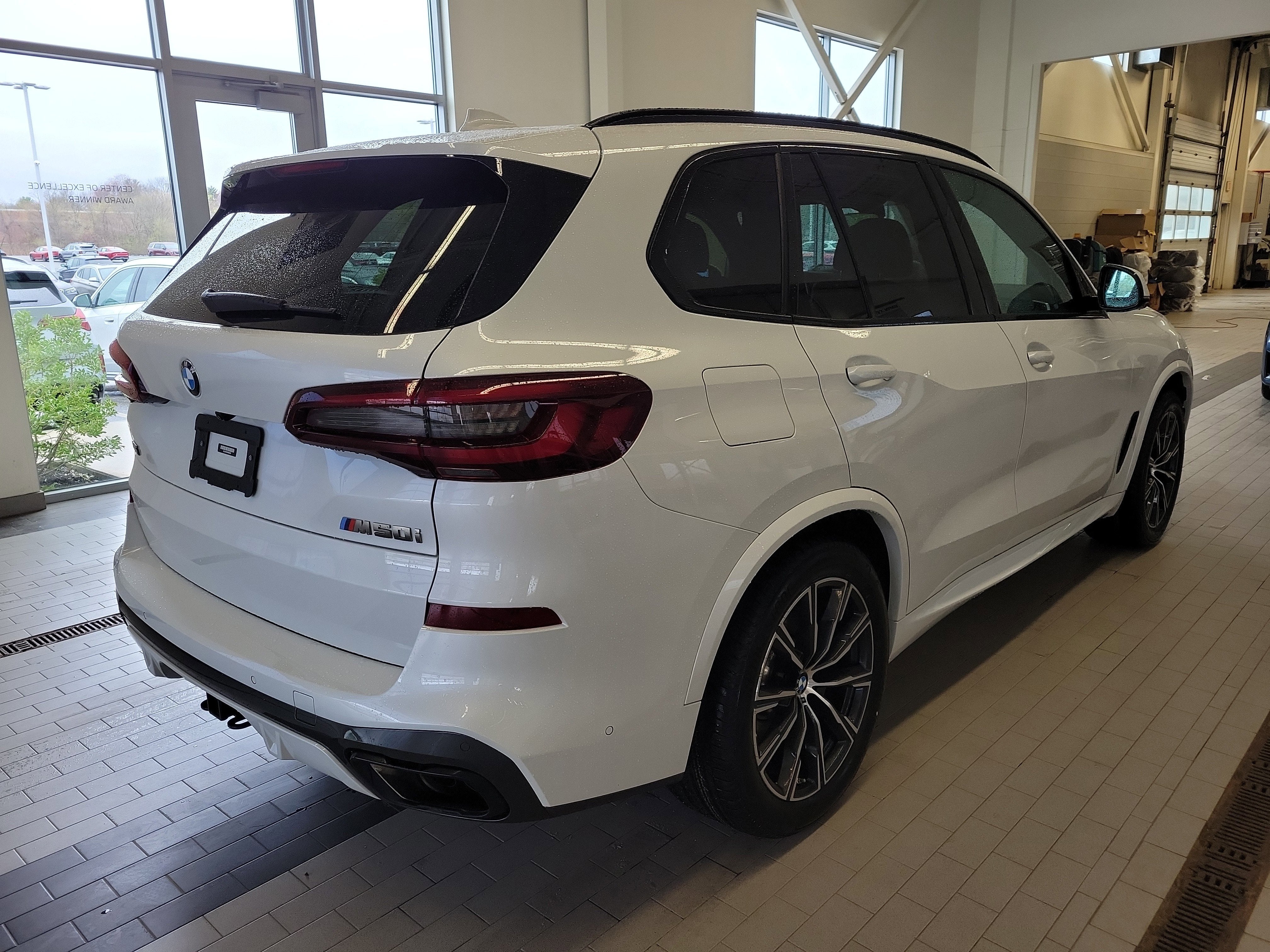 2023 BMW X5 M50i