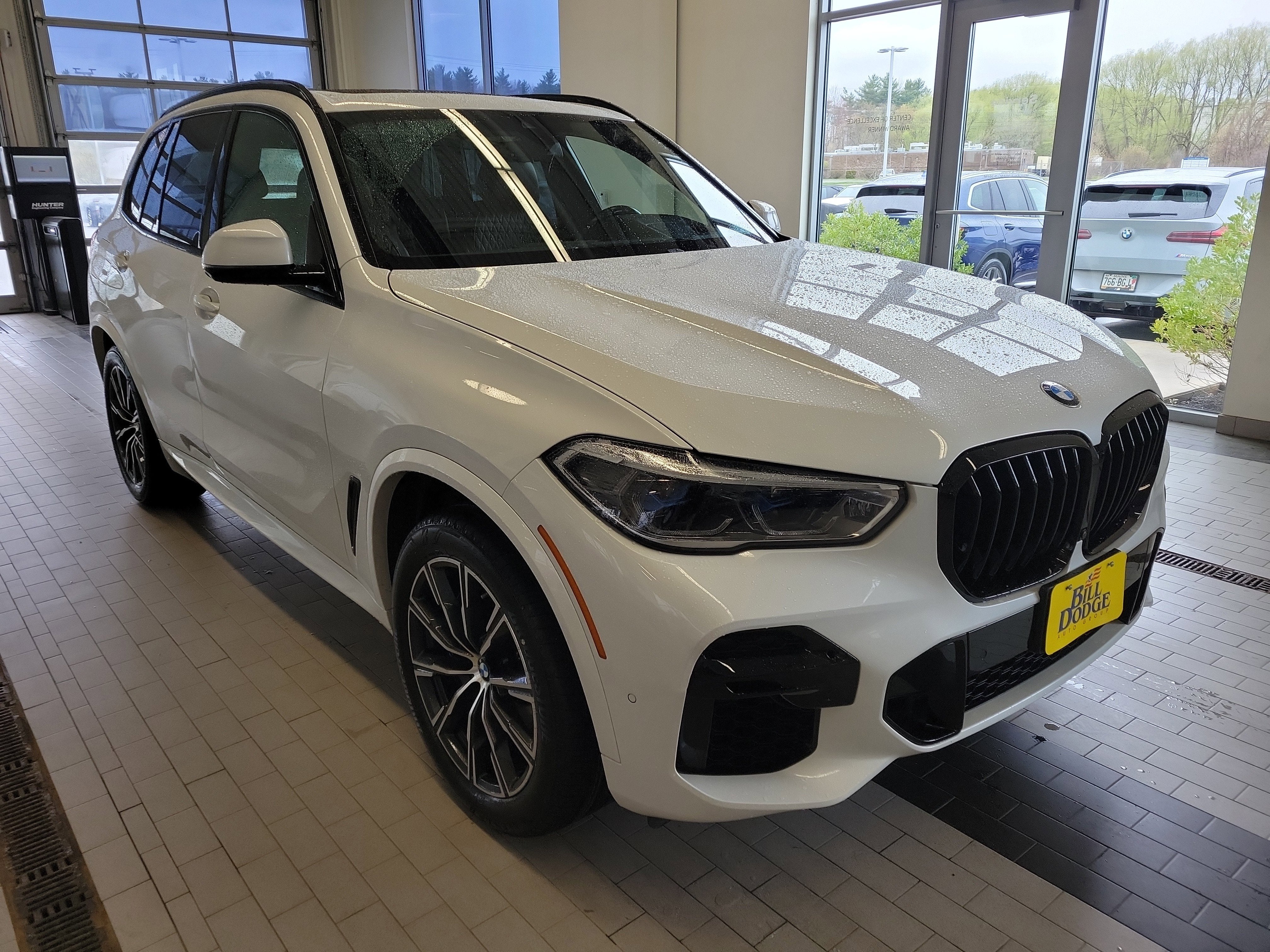 2023 BMW X5 M50i
