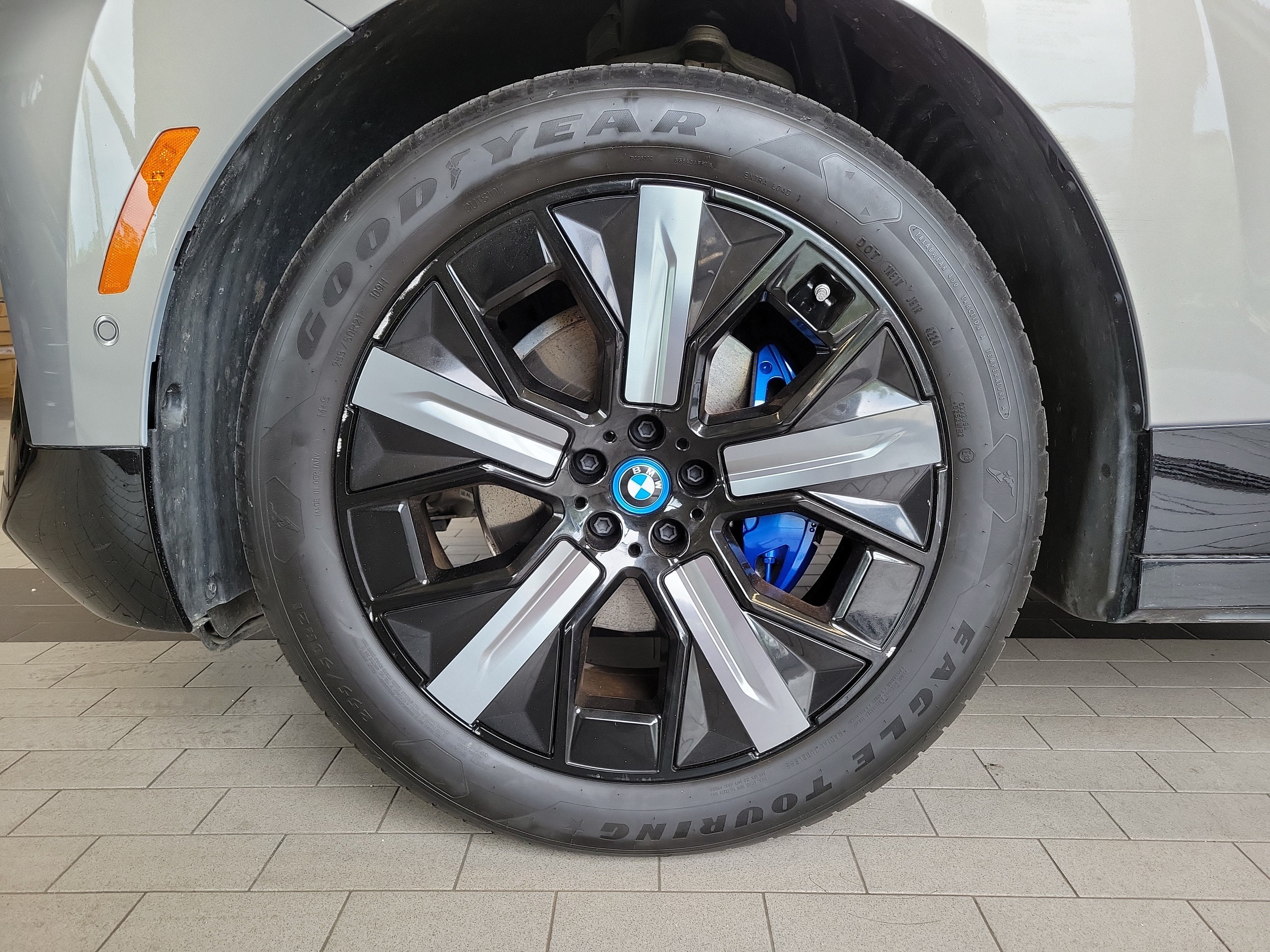2023 BMW iX xDrive50