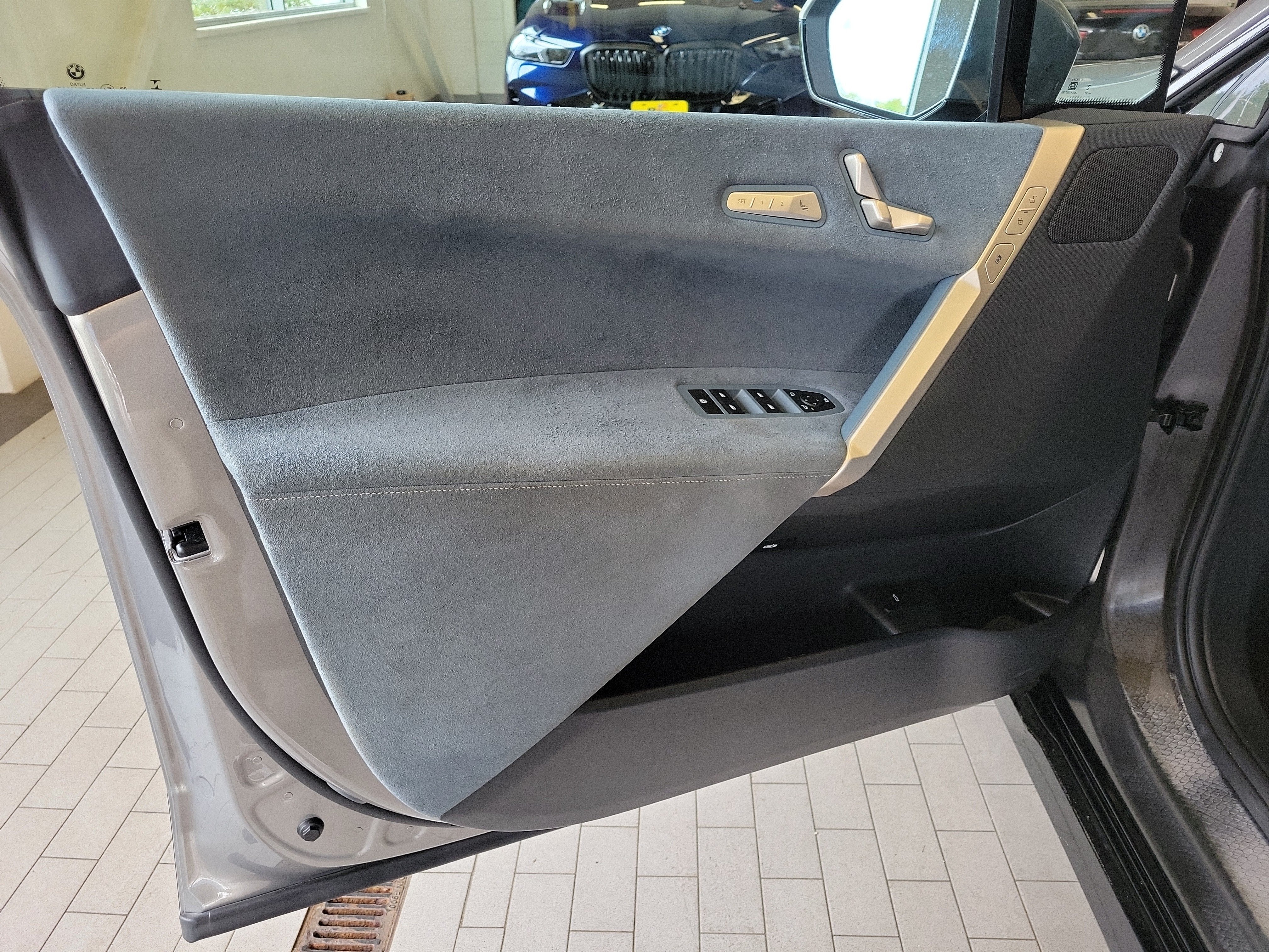 2023 BMW iX xDrive50