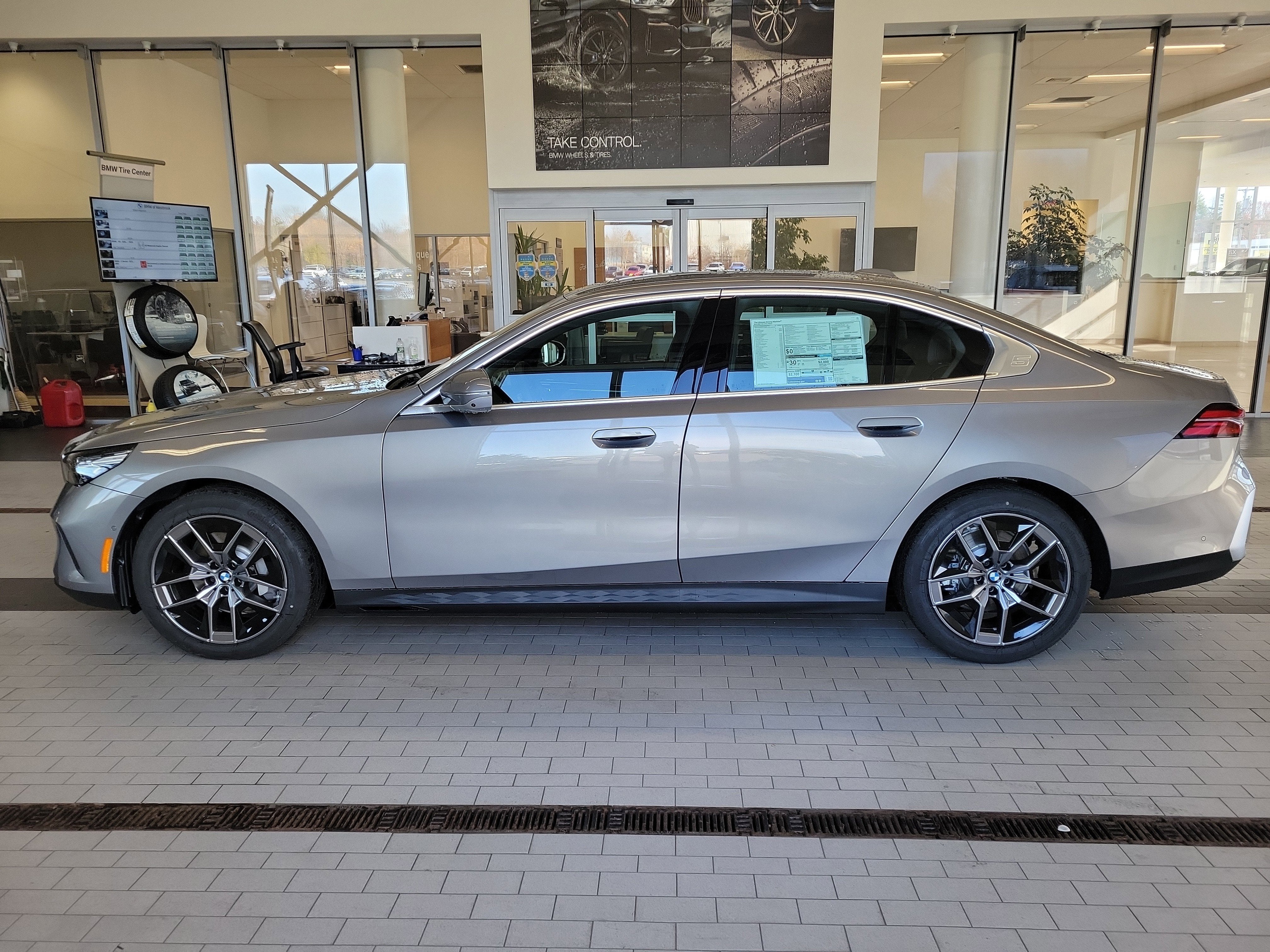 2026 BMW 5 Series 530i xDrive