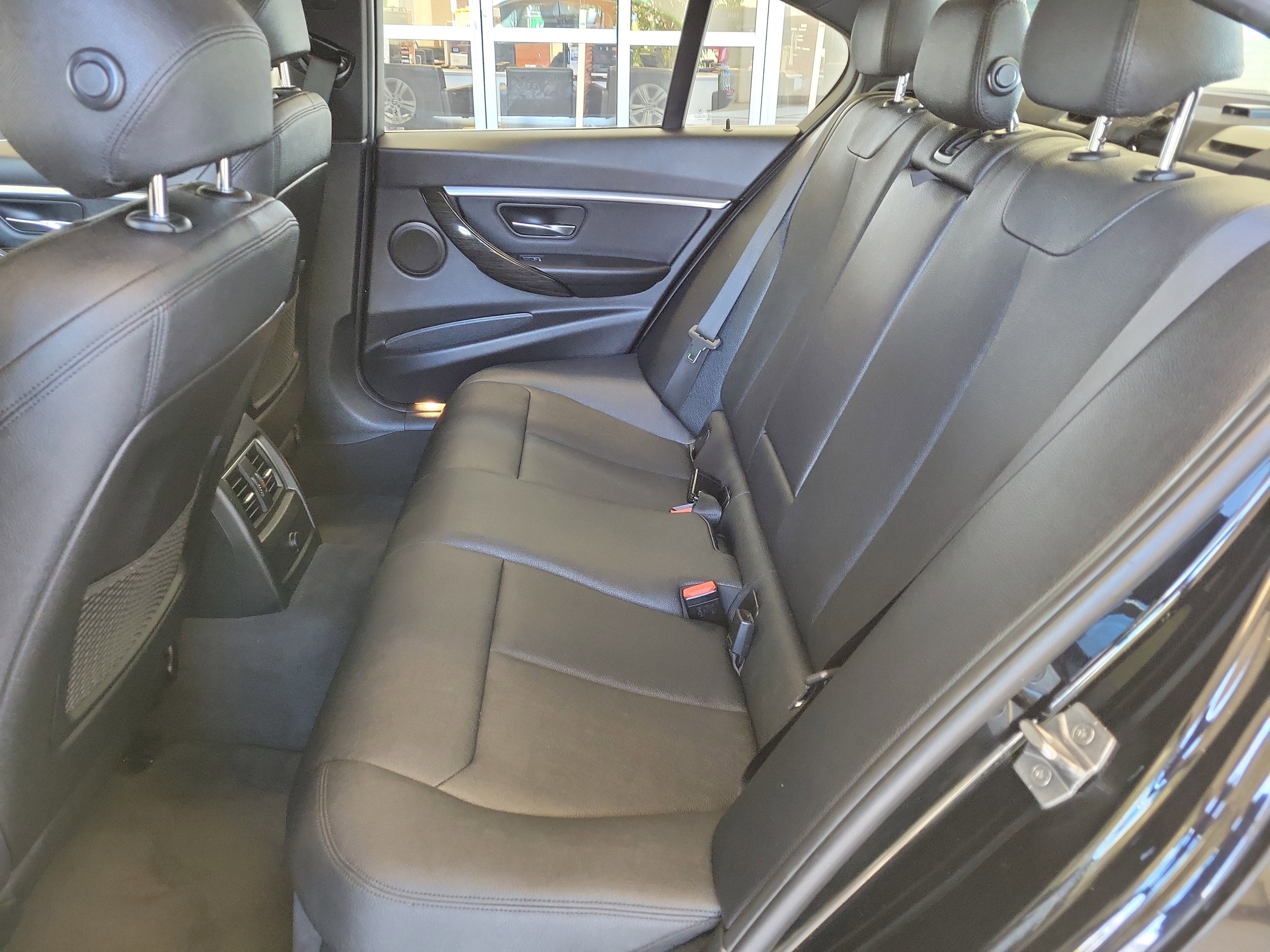 2018 BMW 3 Series 330i xDrive