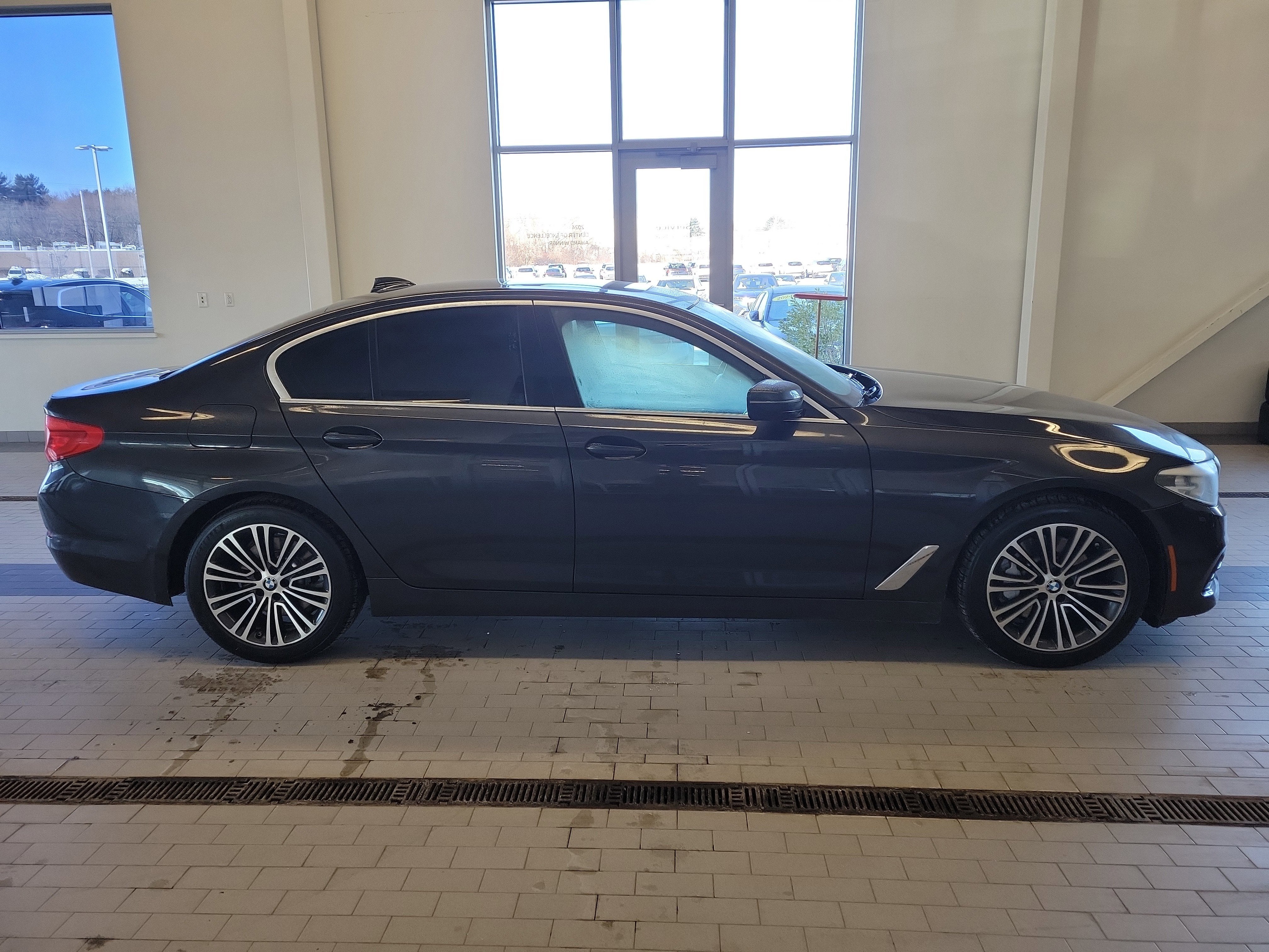 2019 BMW 5 Series 530i xDrive