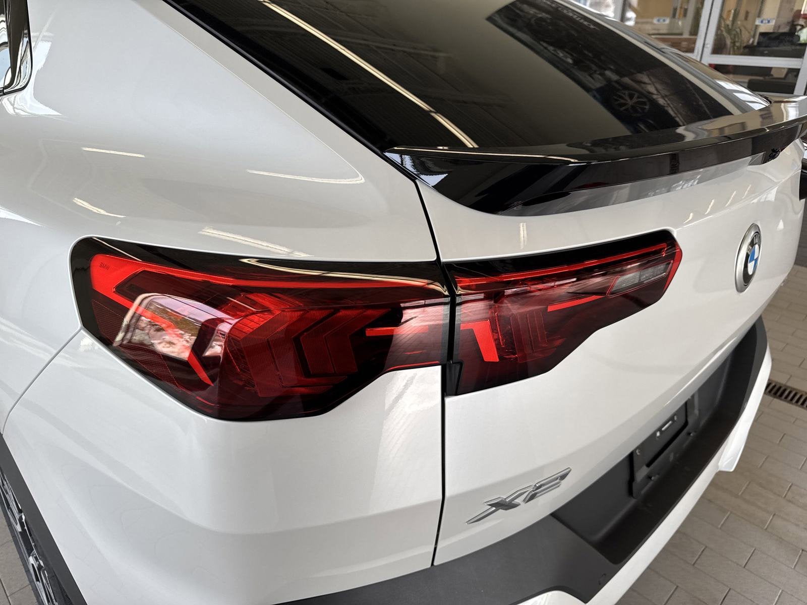 2025 BMW X2 xDrive28i