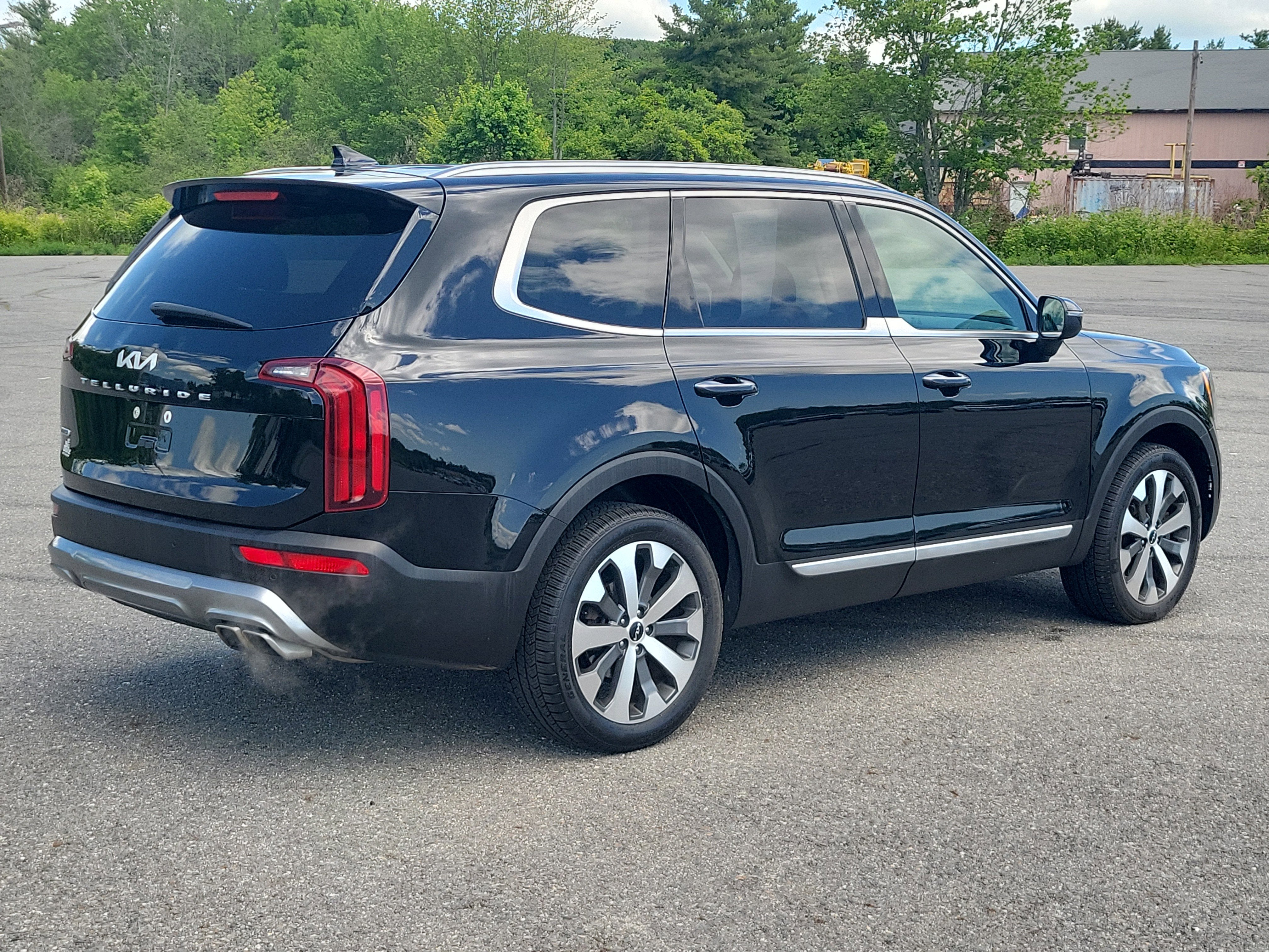 2022 Kia Telluride S
