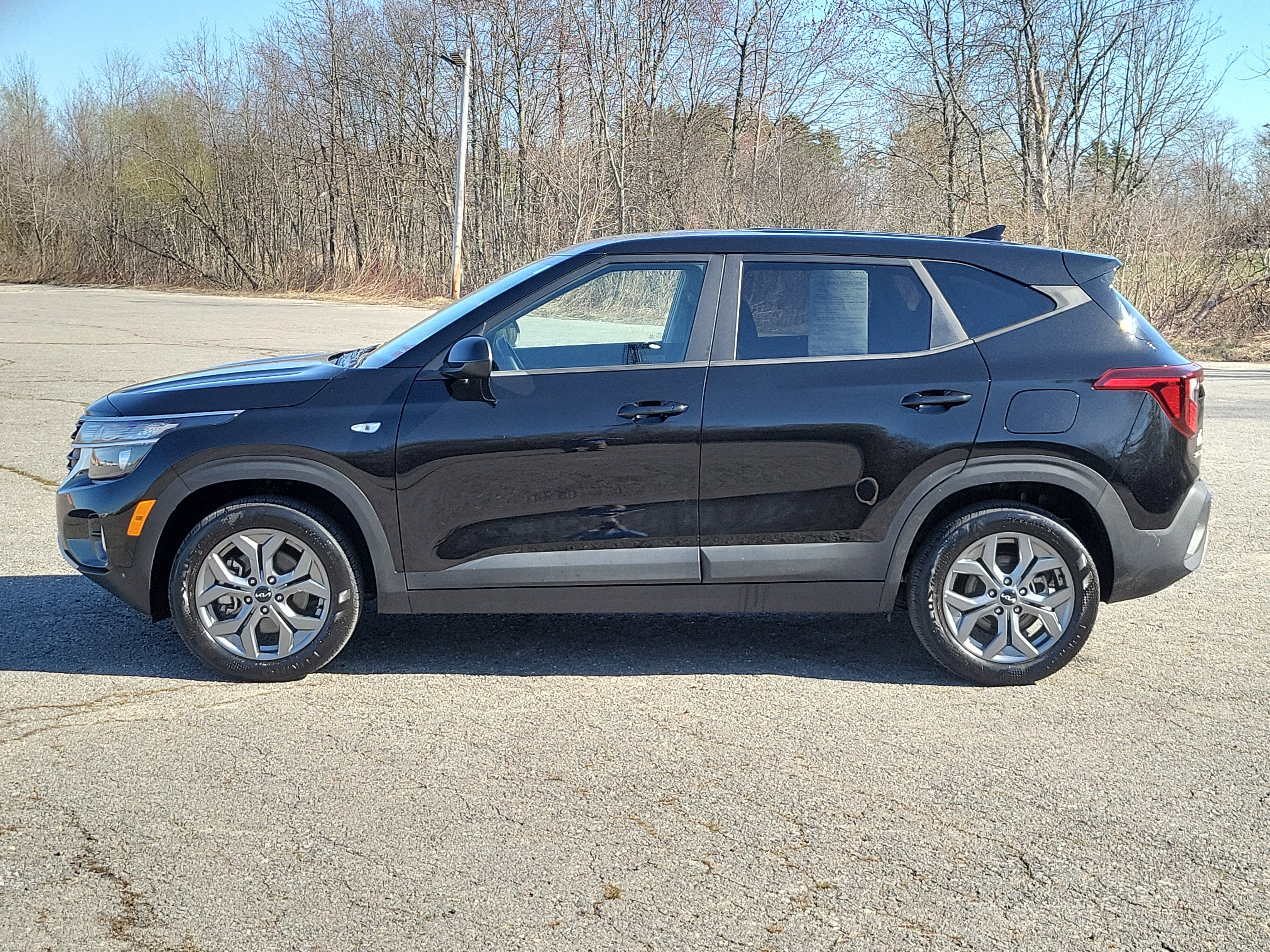 2025 Kia Seltos LX