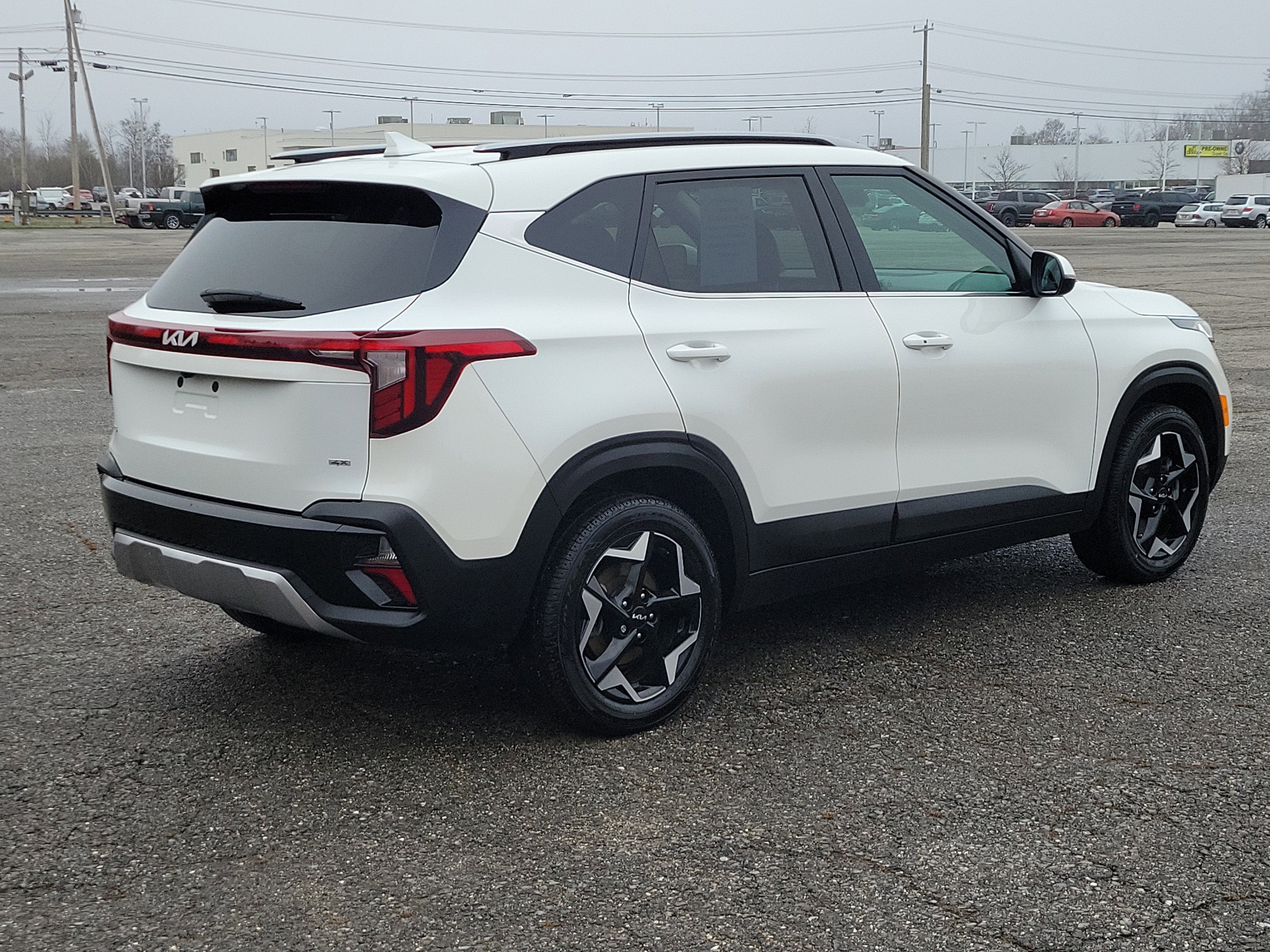 2024 Kia Seltos EX