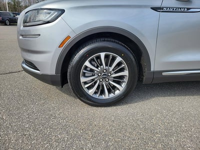 2023 Lincoln Nautilus Standard