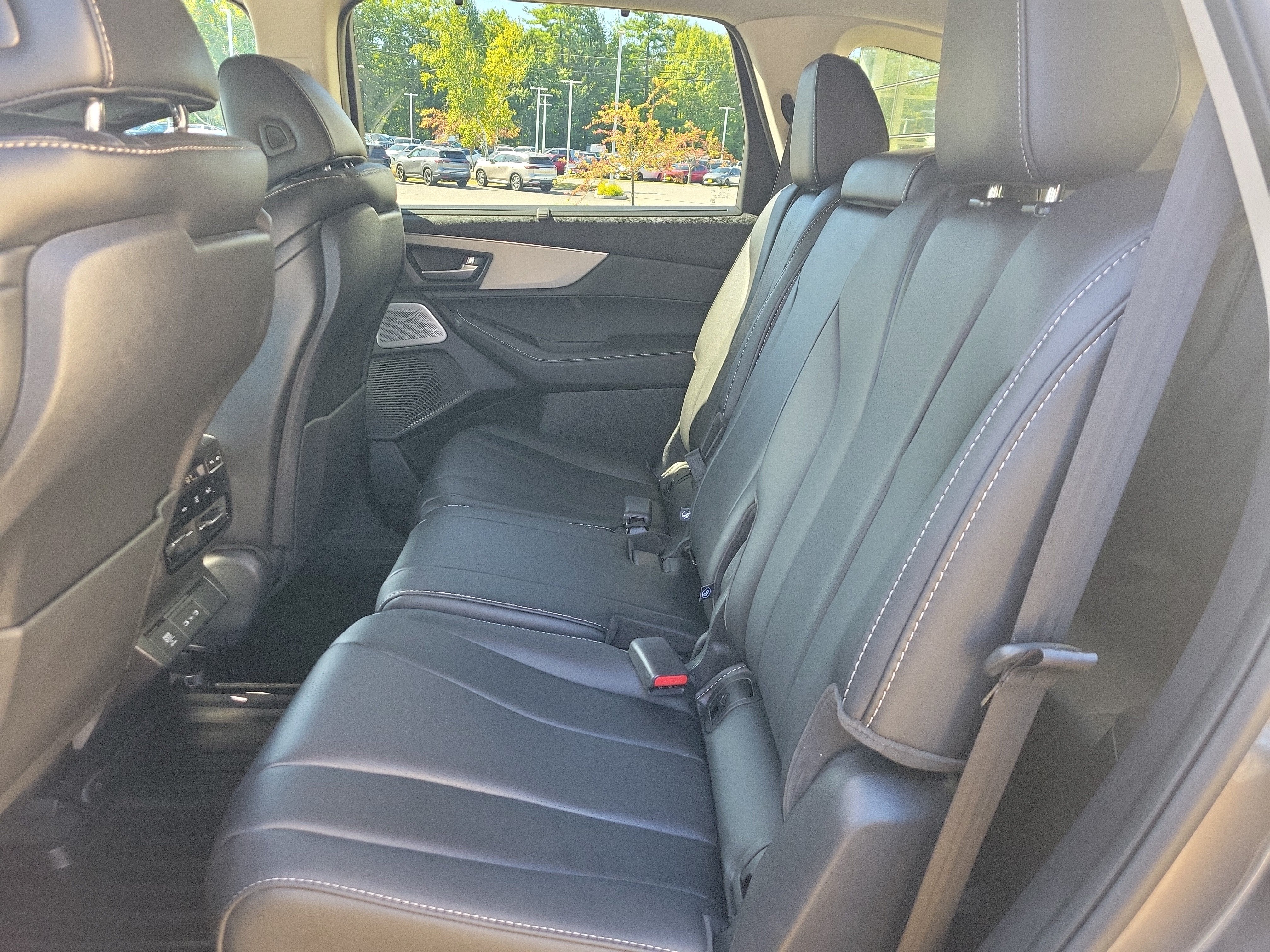 2025 Acura MDX w/Technology Package