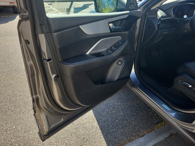 2025 Acura MDX w/Technology Package