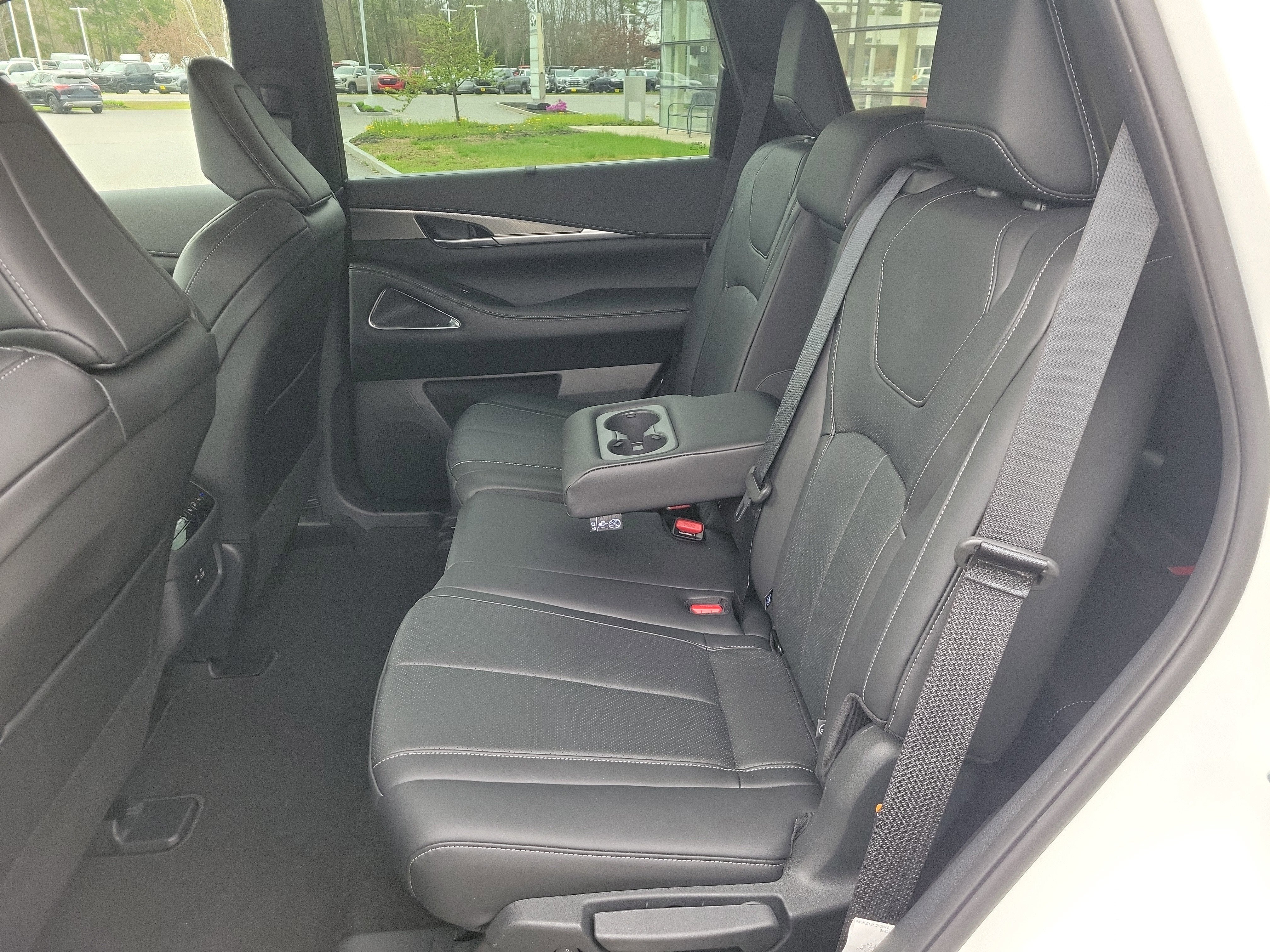 2025 INFINITI QX60 Luxe AWD