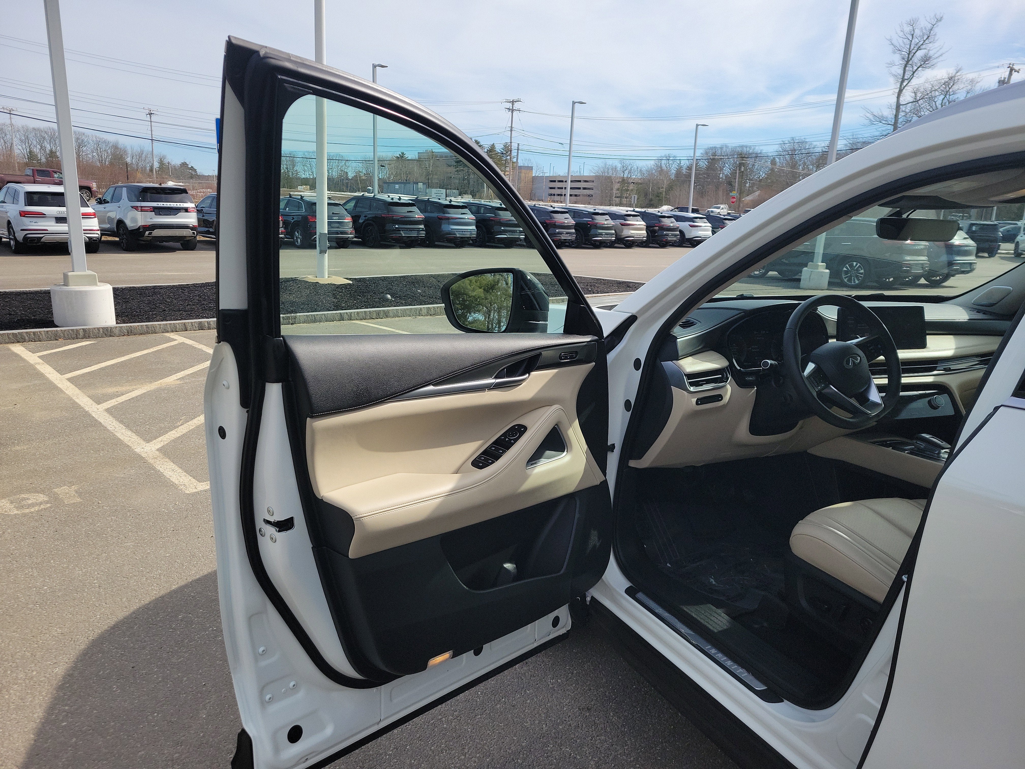 2025 INFINITI QX60 Luxe AWD