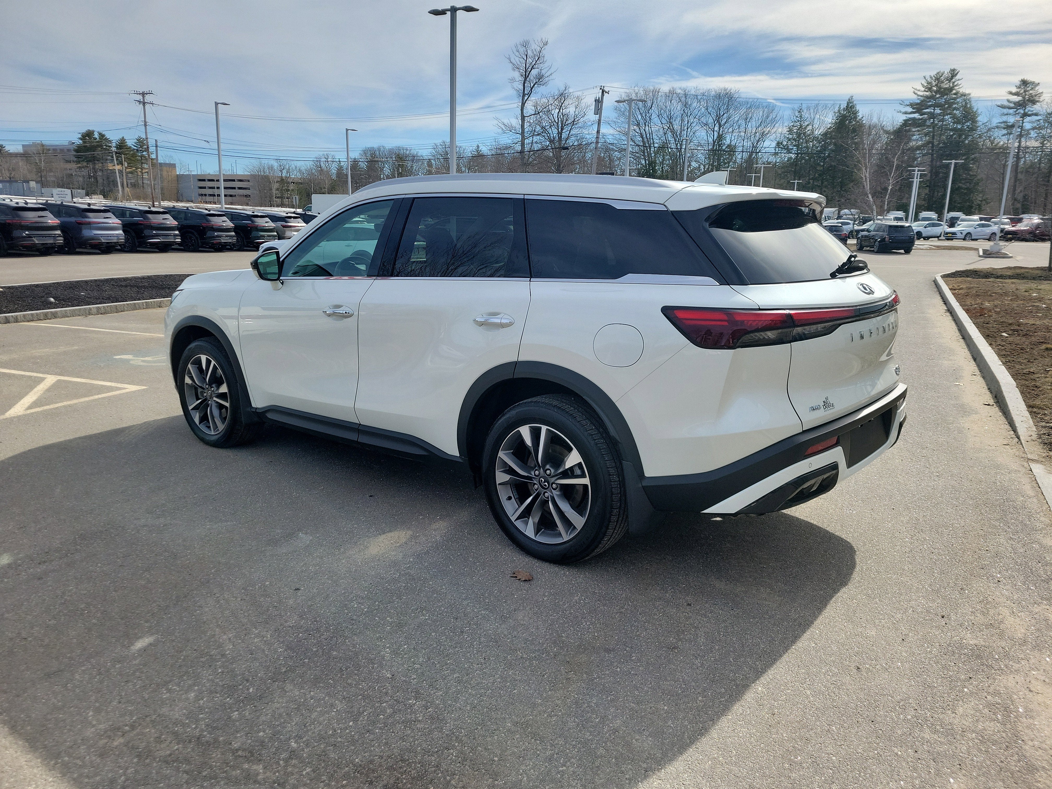 2025 INFINITI QX60 Luxe AWD