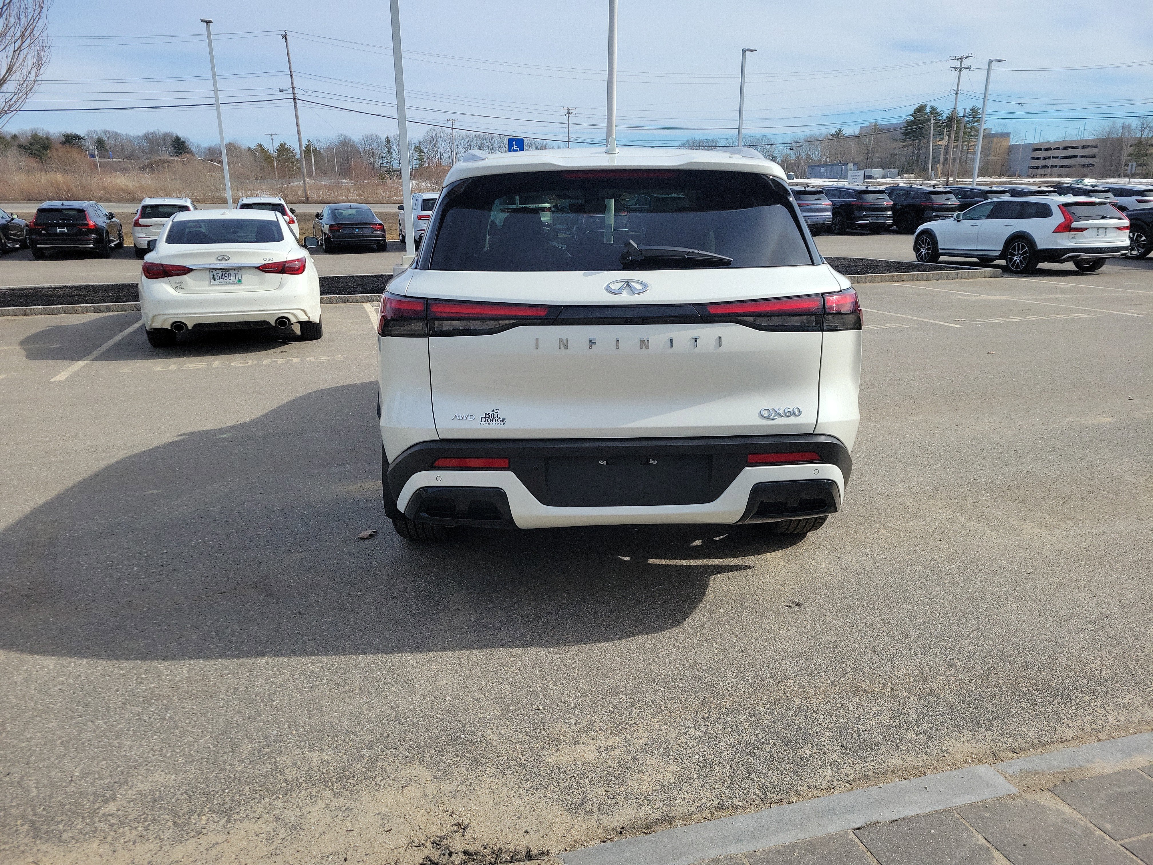 2025 INFINITI QX60 Luxe AWD