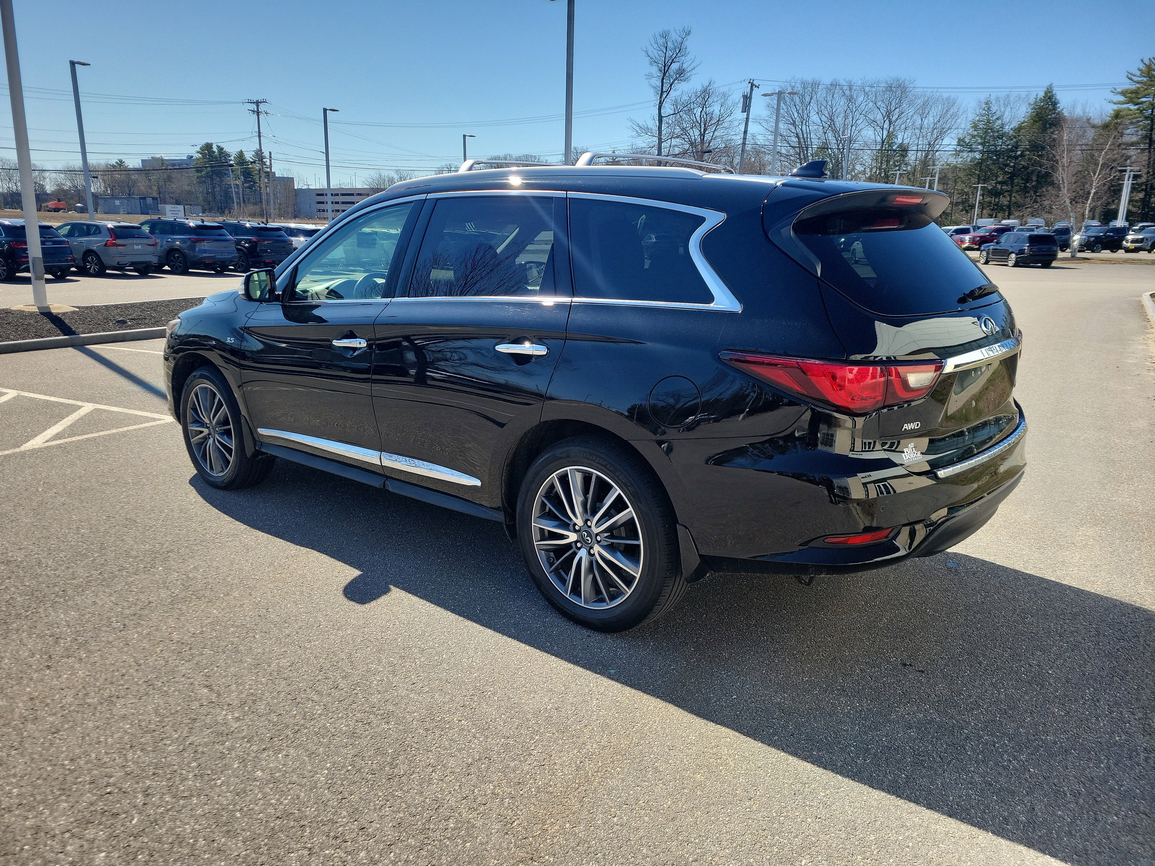 2019 INFINITI QX60 LUXE