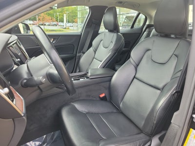 2021 Volvo S60 Momentum