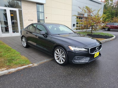 2021 Volvo S60 Momentum