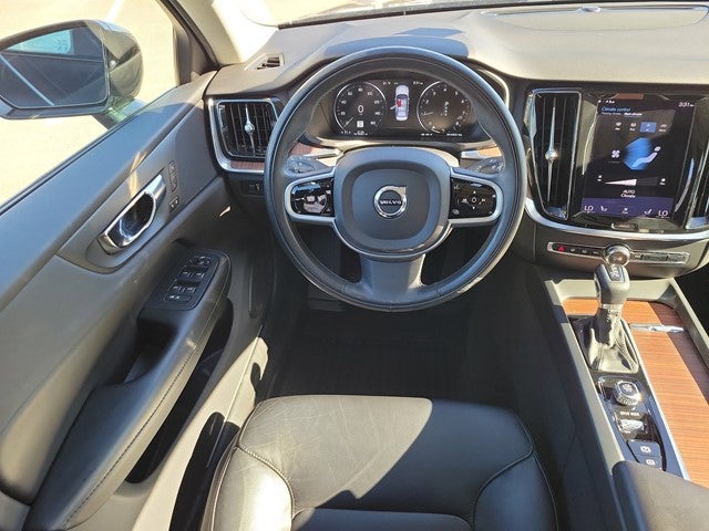 2021 Volvo S60 Momentum