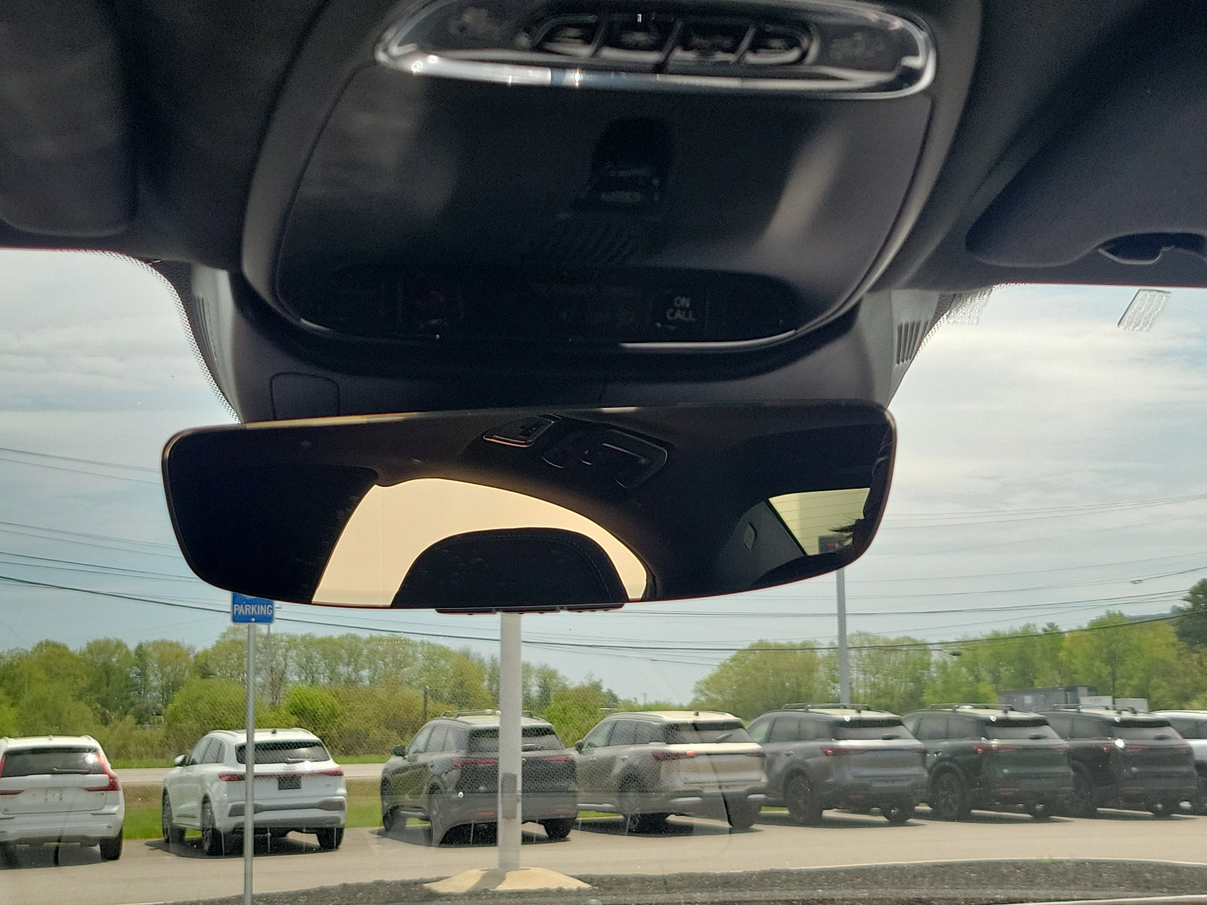 2022 Volvo S60 Recharge Plug-In Hybrid R-Design