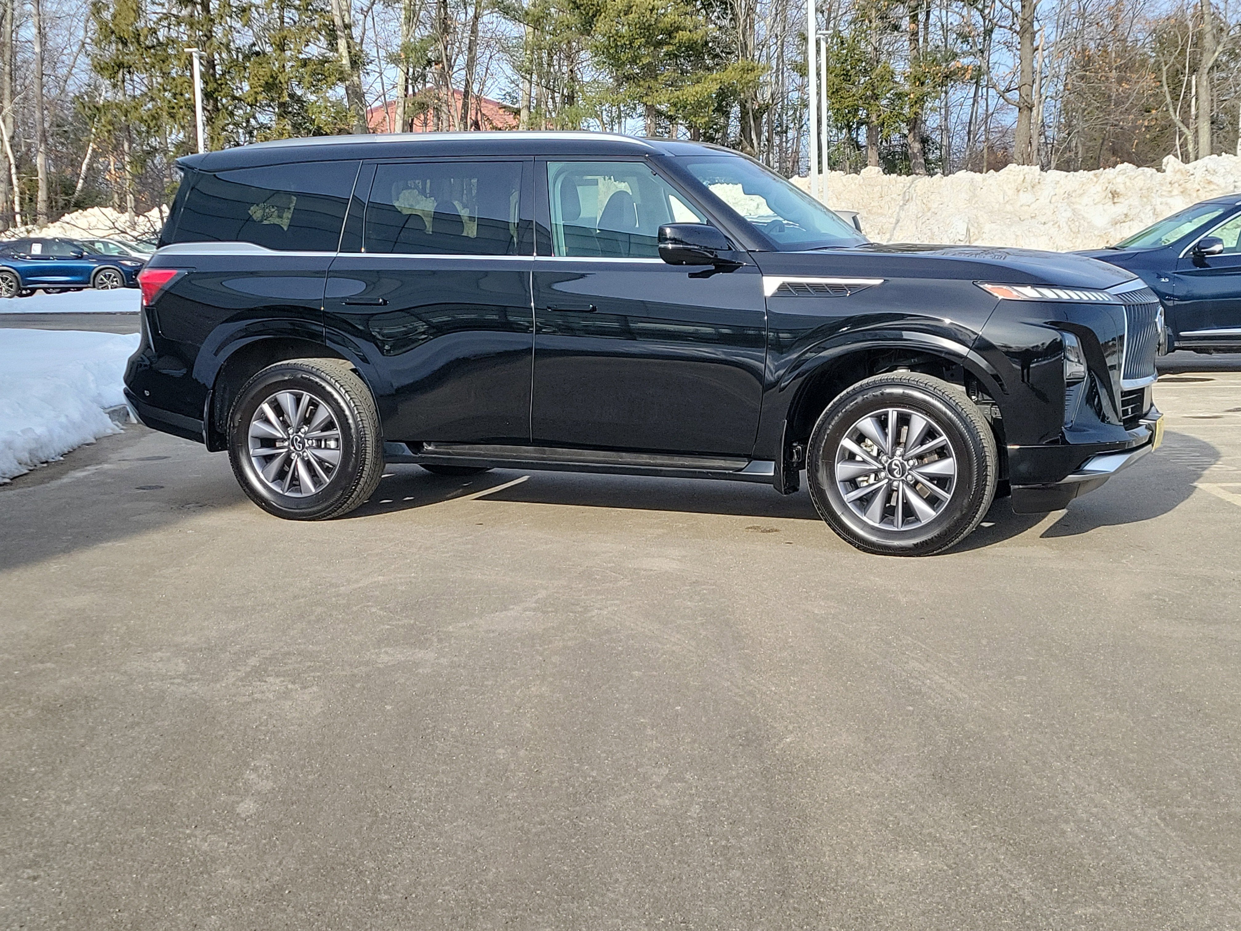 2025 INFINITI QX80 Pure 4WD